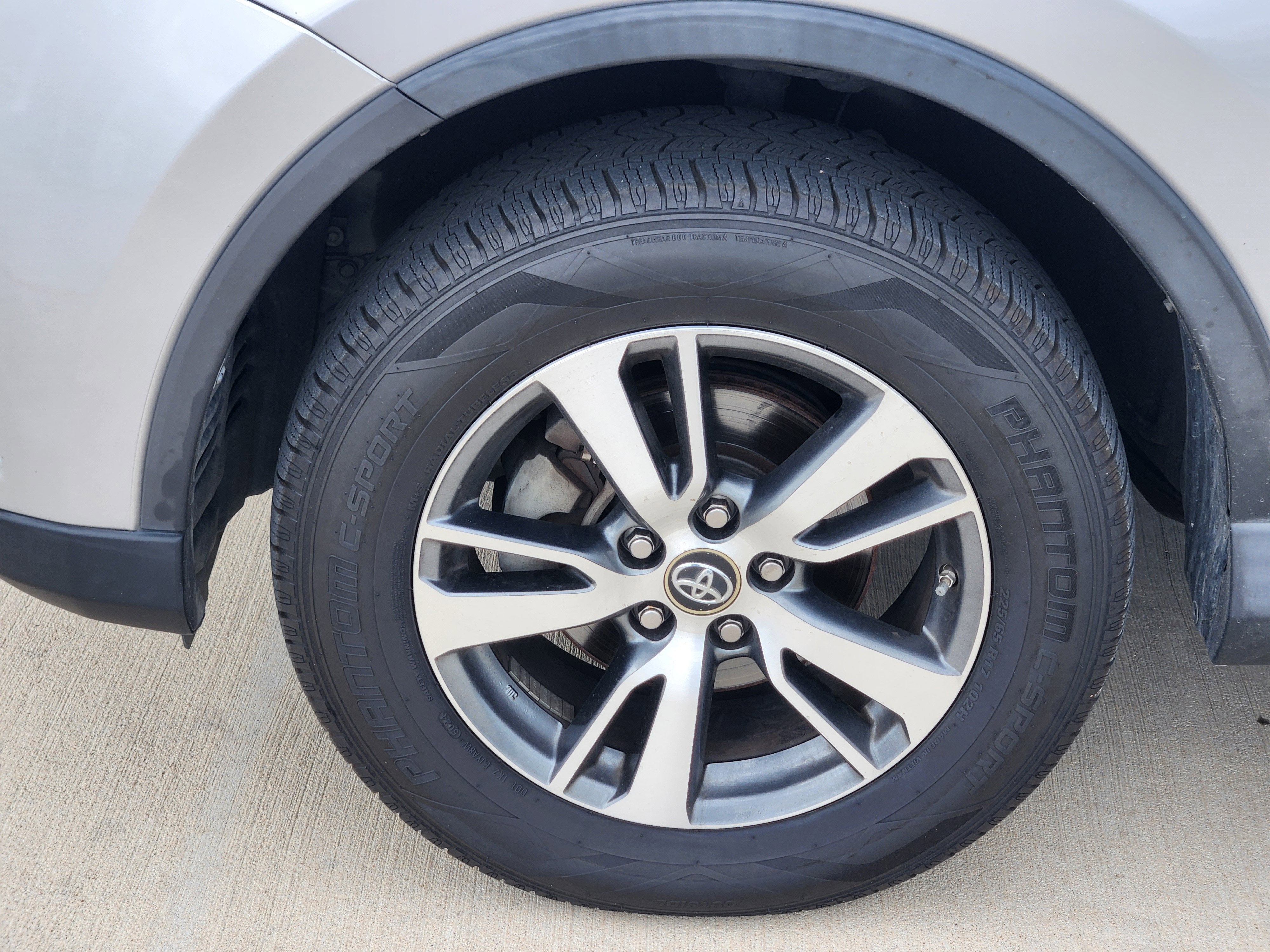 2016 Toyota RAV4 XLE