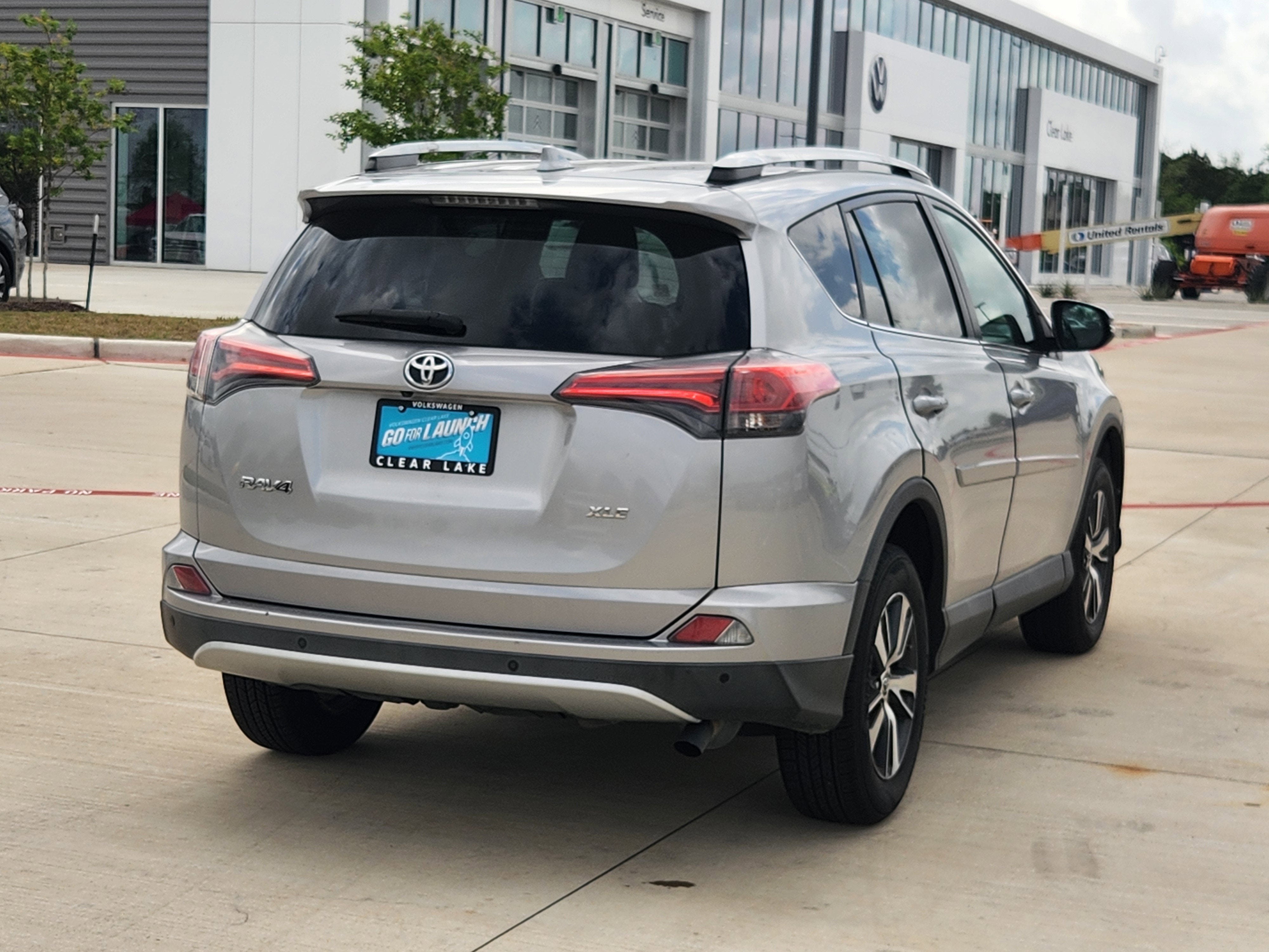 2016 Toyota RAV4 XLE