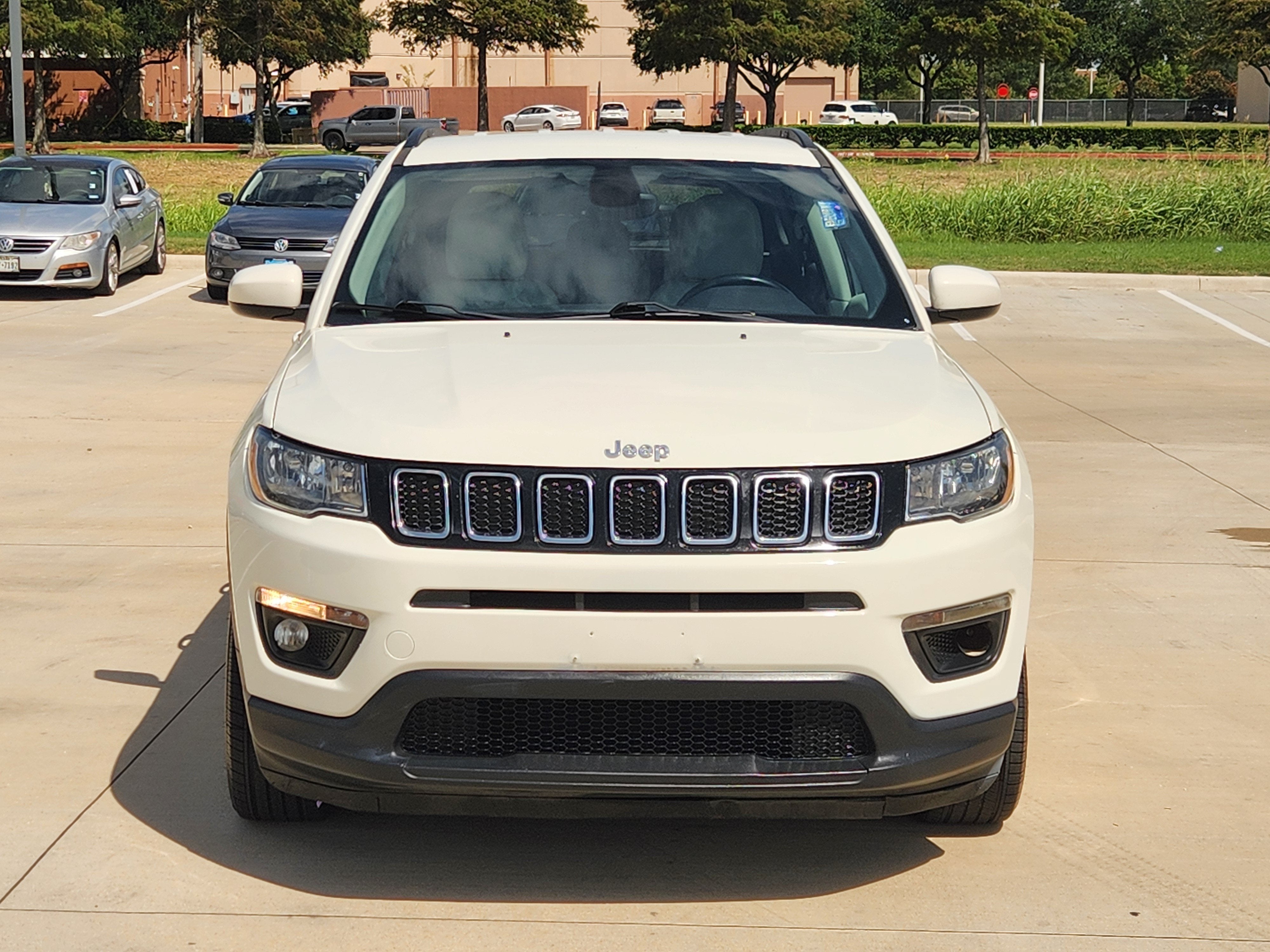 Used 2018 Jeep Compass Latitude with VIN 3C4NJCBB7JT102855 for sale in League City, TX