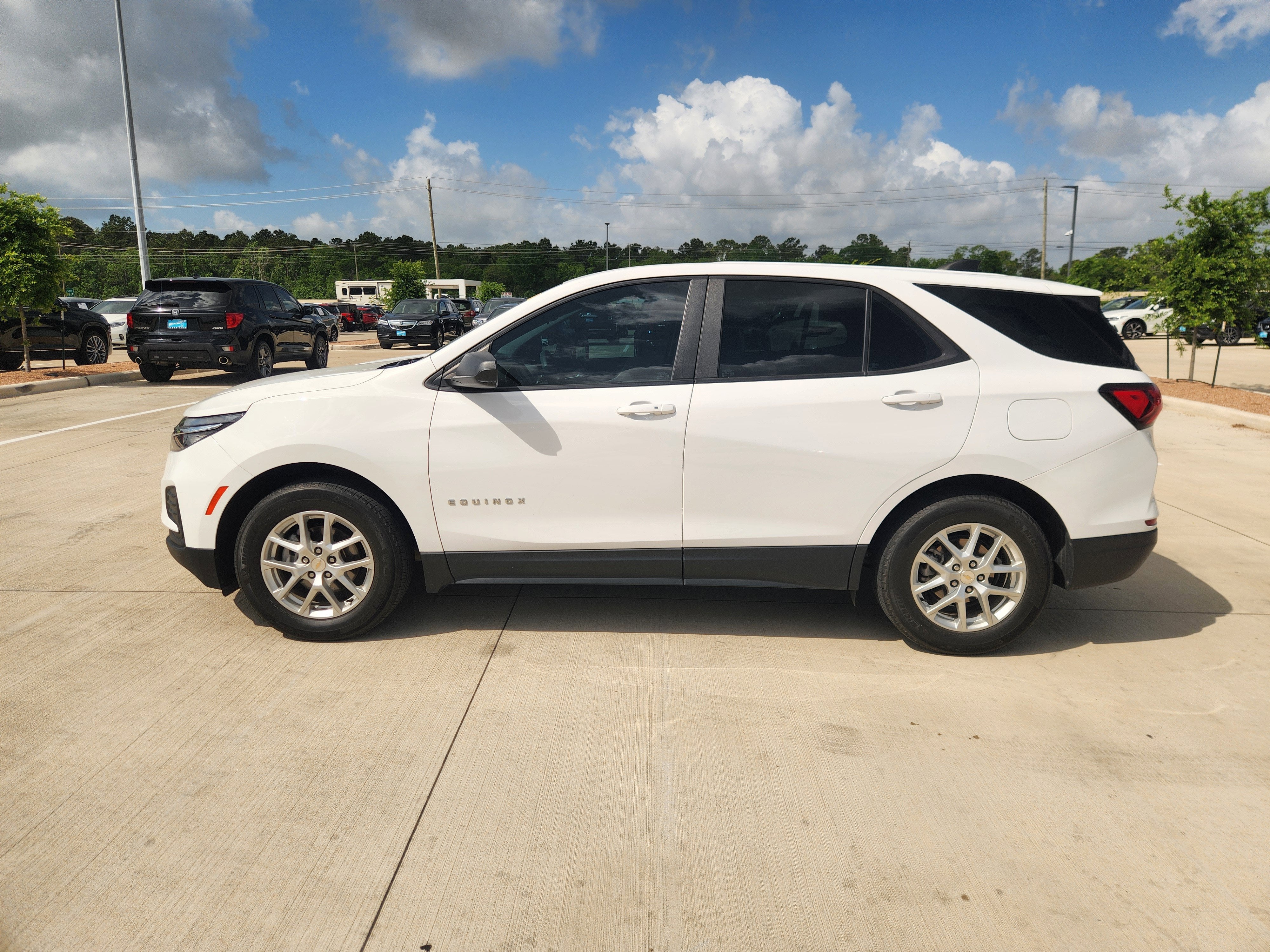 2024 Chevrolet Equinox LS