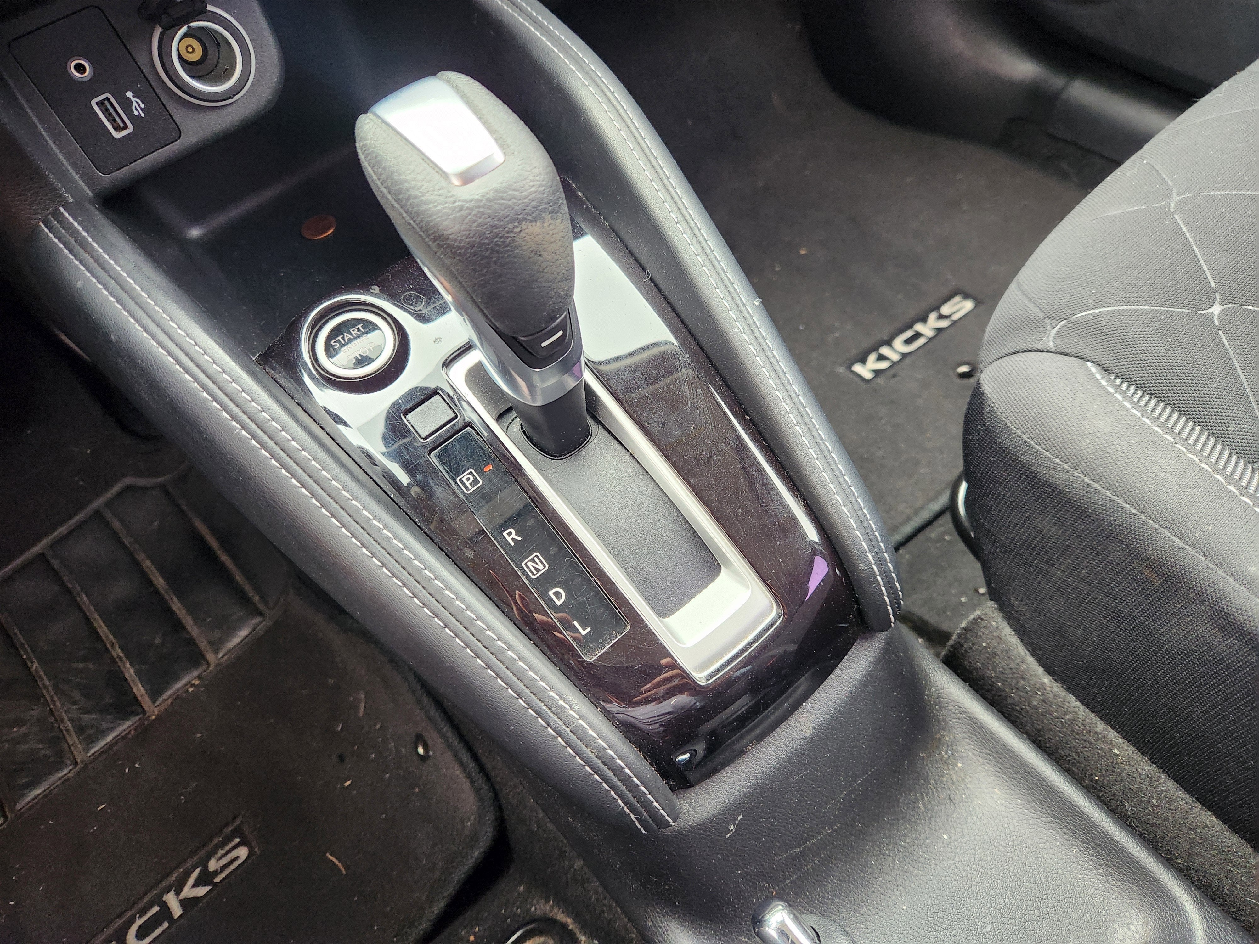 2020 Nissan Kicks SV