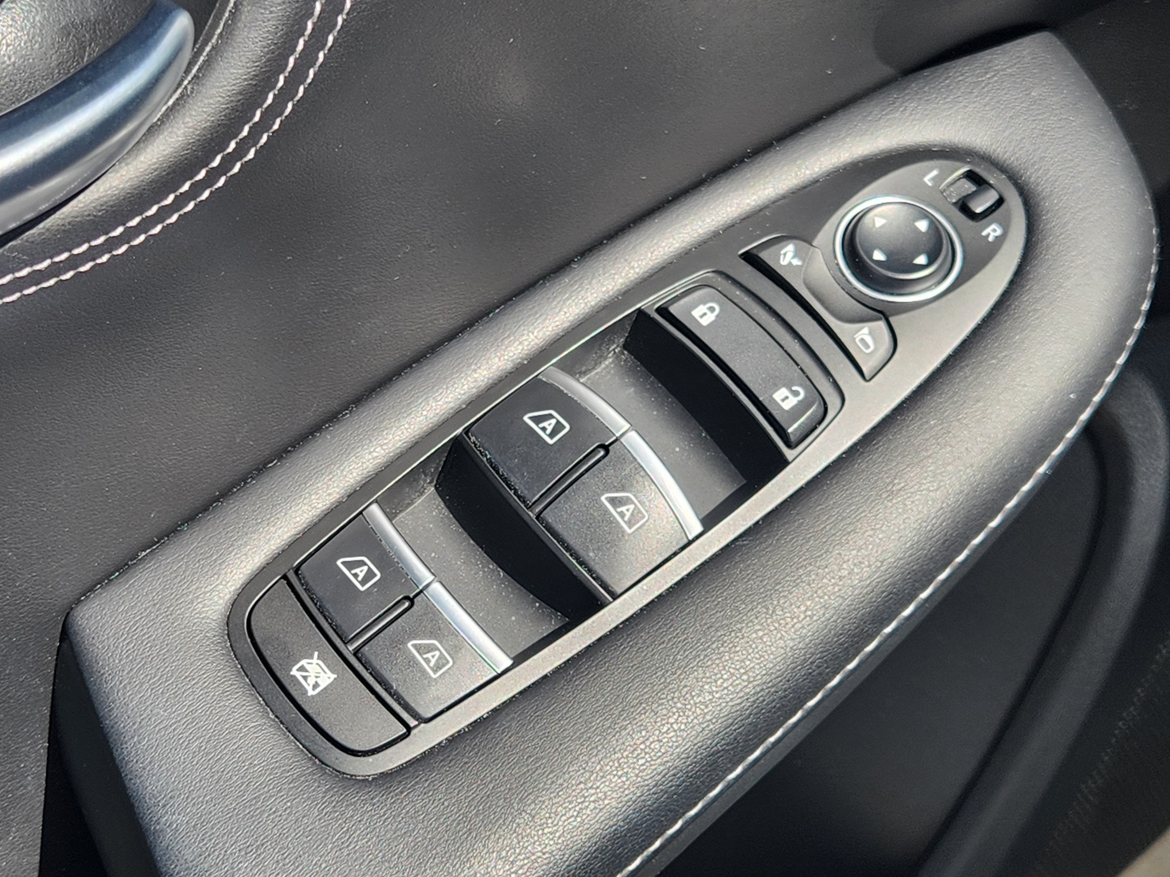 2023 INFINITI QX55 LUXE