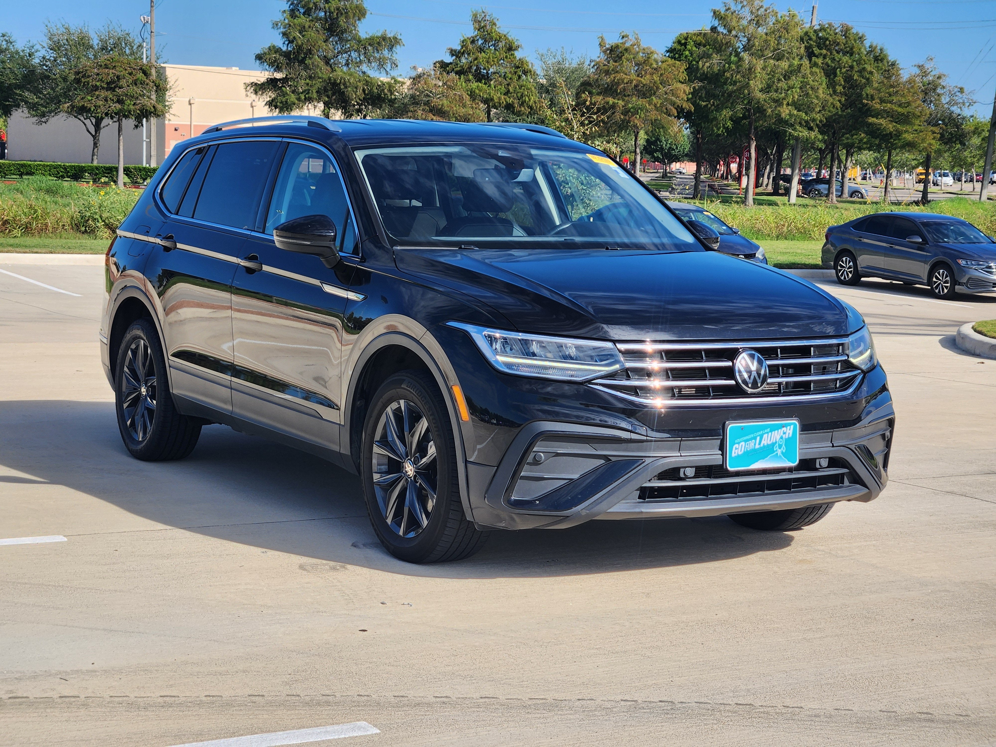 2024 Volkswagen Tiguan 2.0T SE