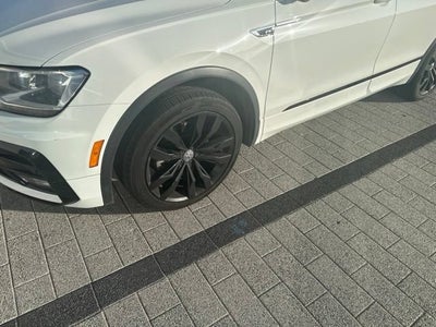 2020 Volkswagen Tiguan SE R-Line Black