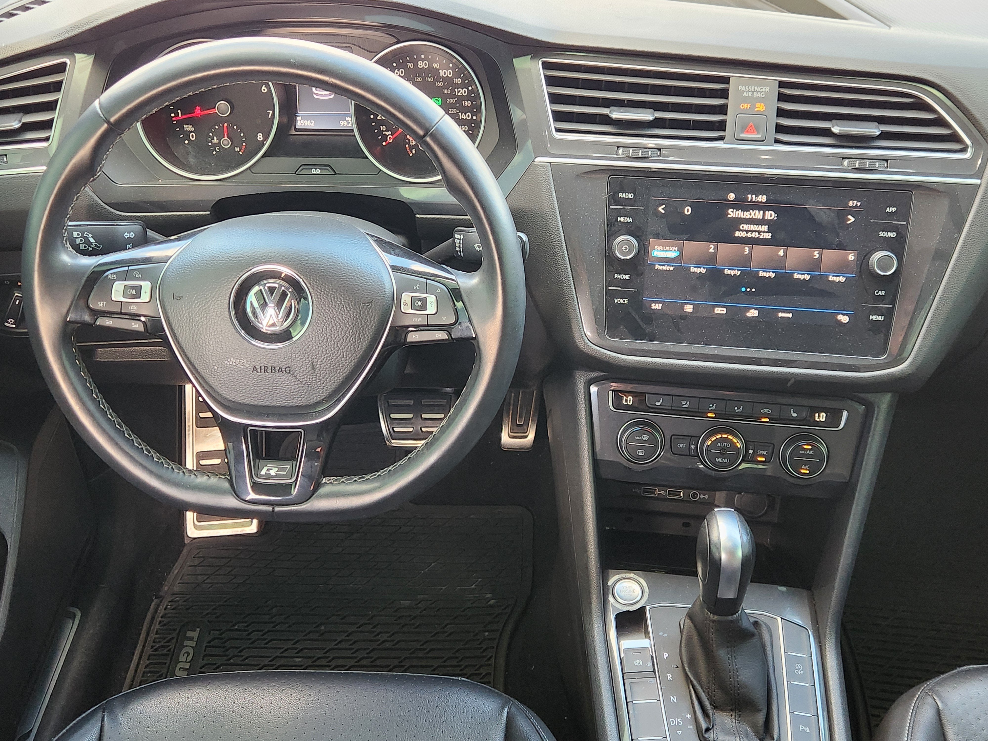 2020 Volkswagen Tiguan SE R-Line Black