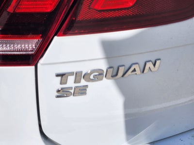 2020 Volkswagen Tiguan SE R-Line Black