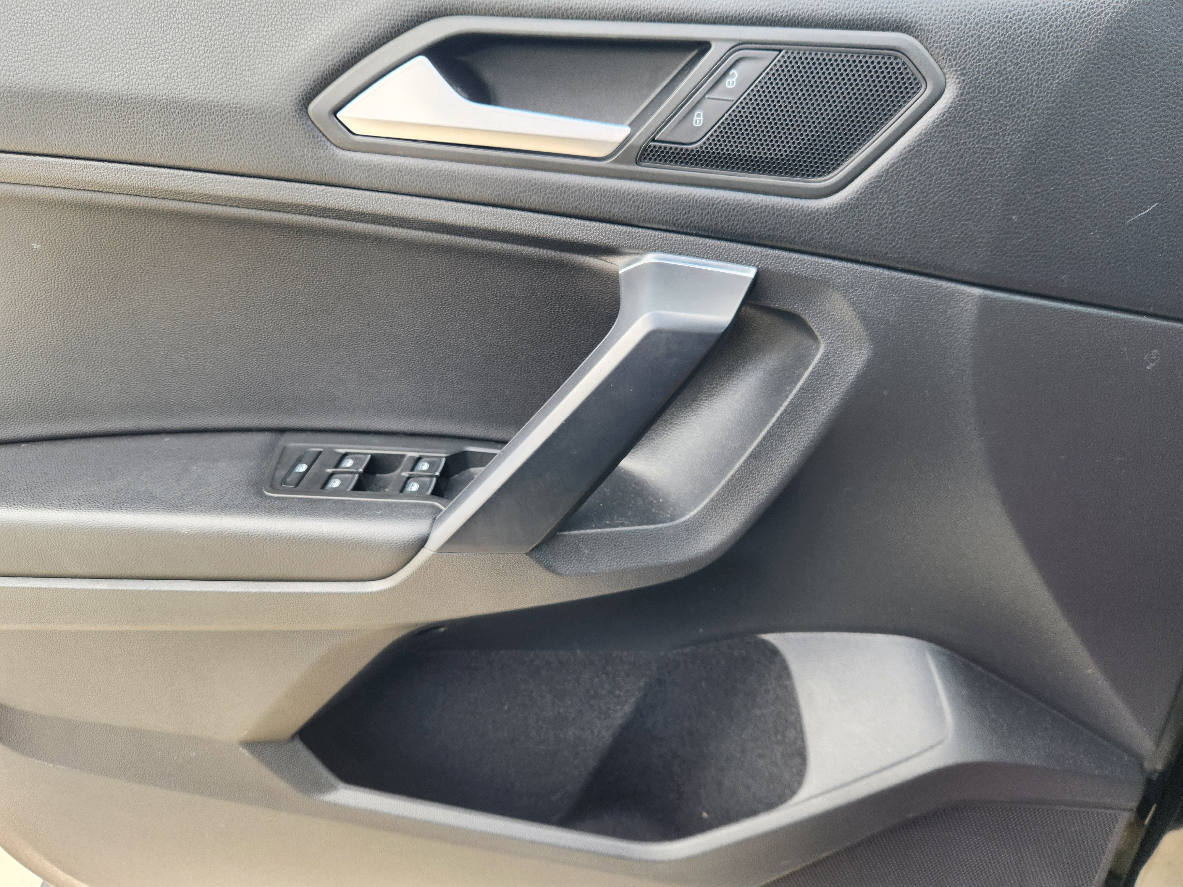 2021 Volkswagen Tiguan SE R-Line Black