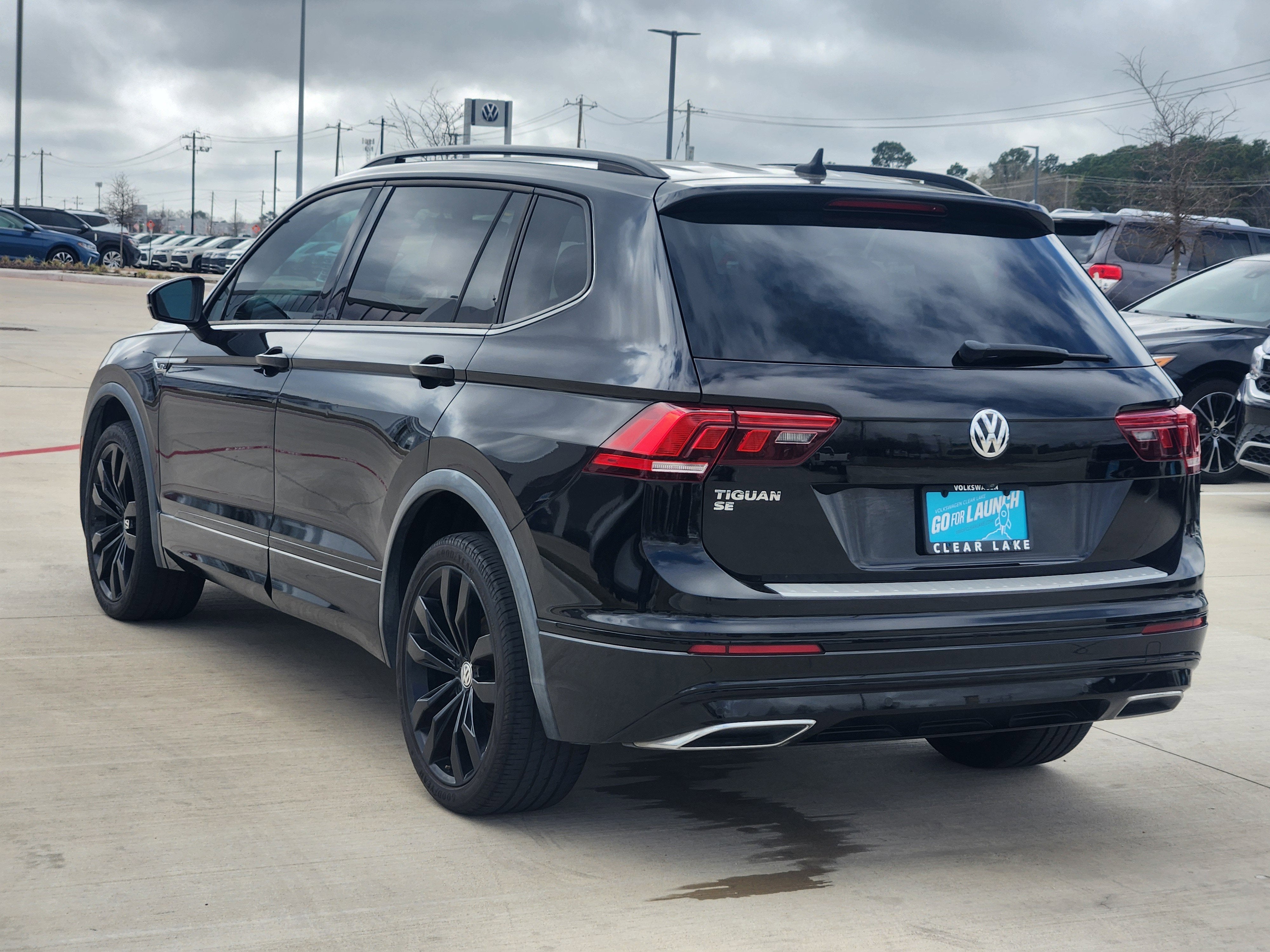 2021 Volkswagen Tiguan SE R-Line Black