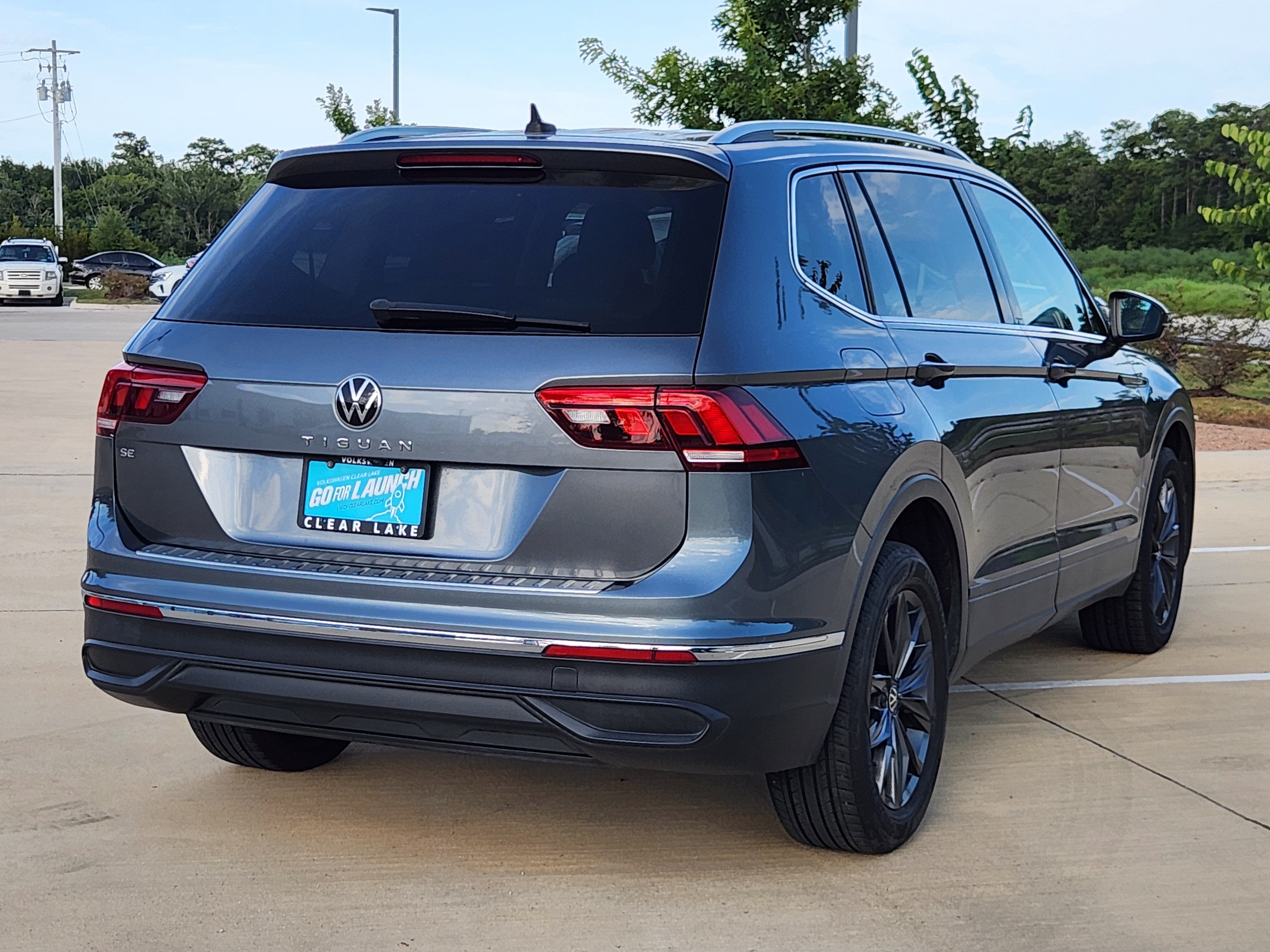 2022 Volkswagen Tiguan SE