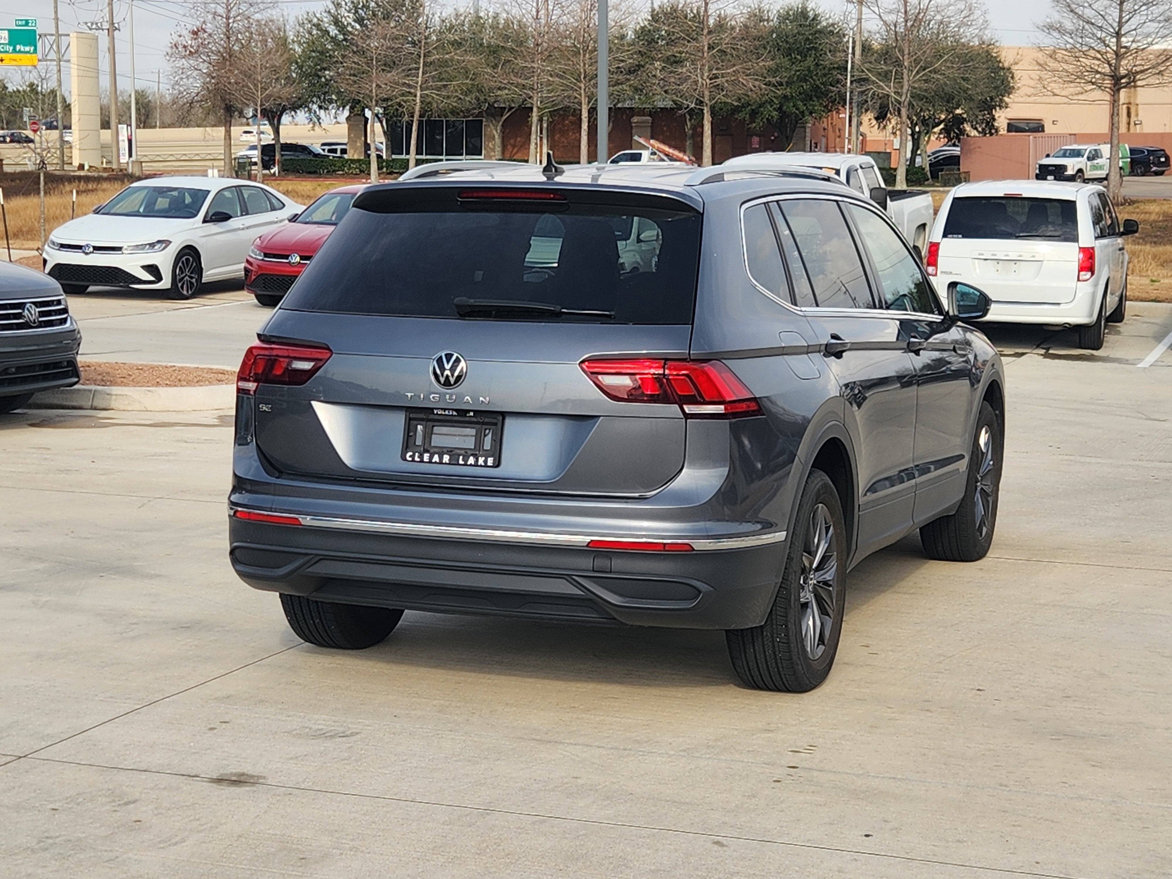 2023 Volkswagen Tiguan SE