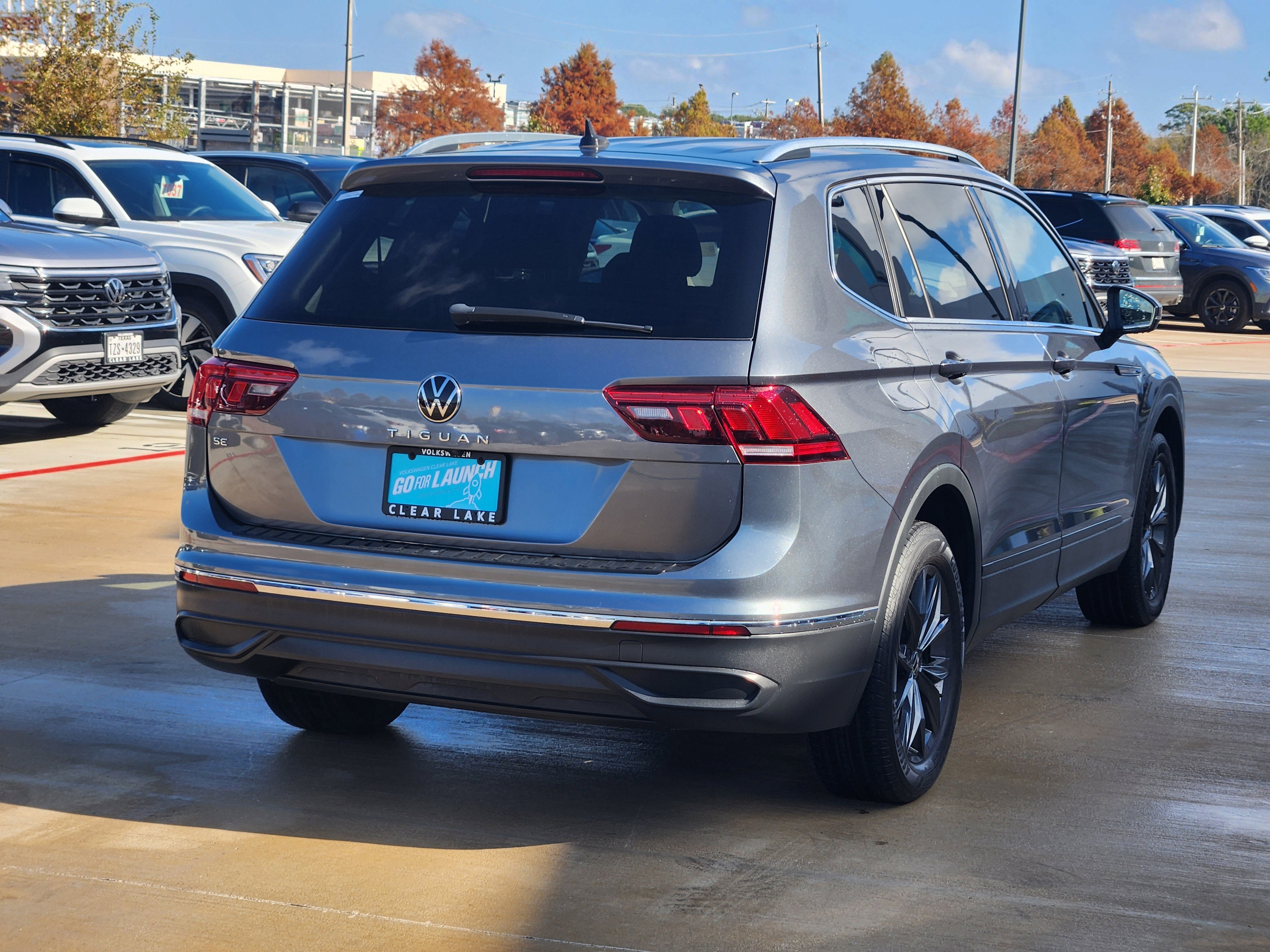 2023 Volkswagen Tiguan SE