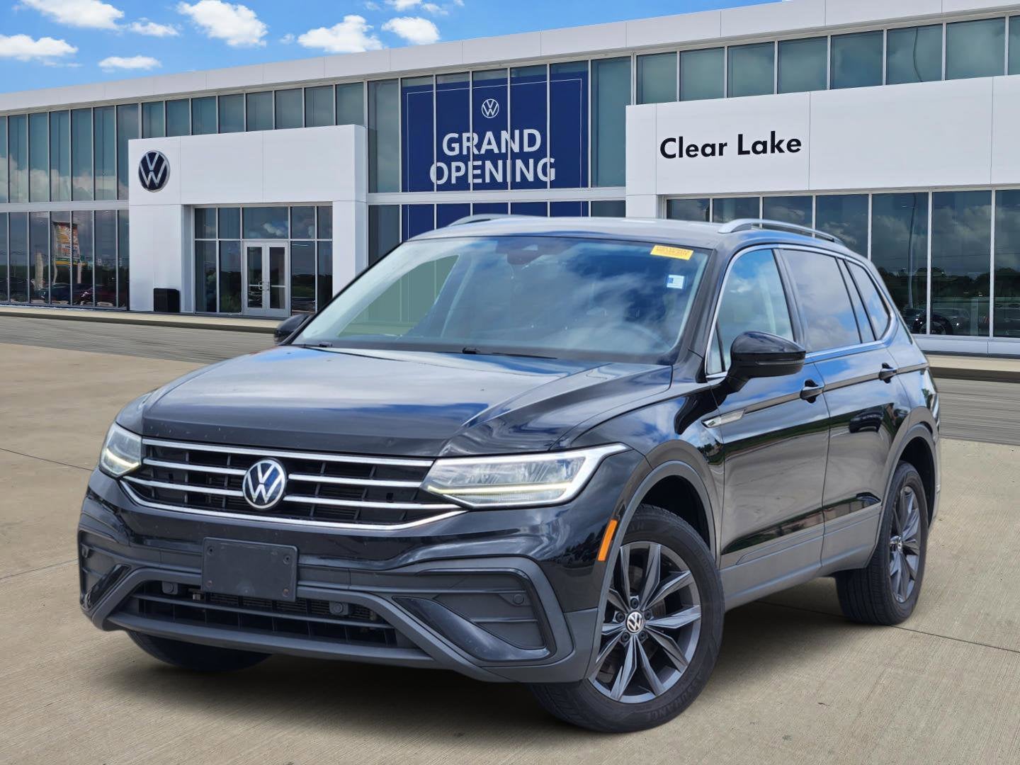 2023 Volkswagen Tiguan SE