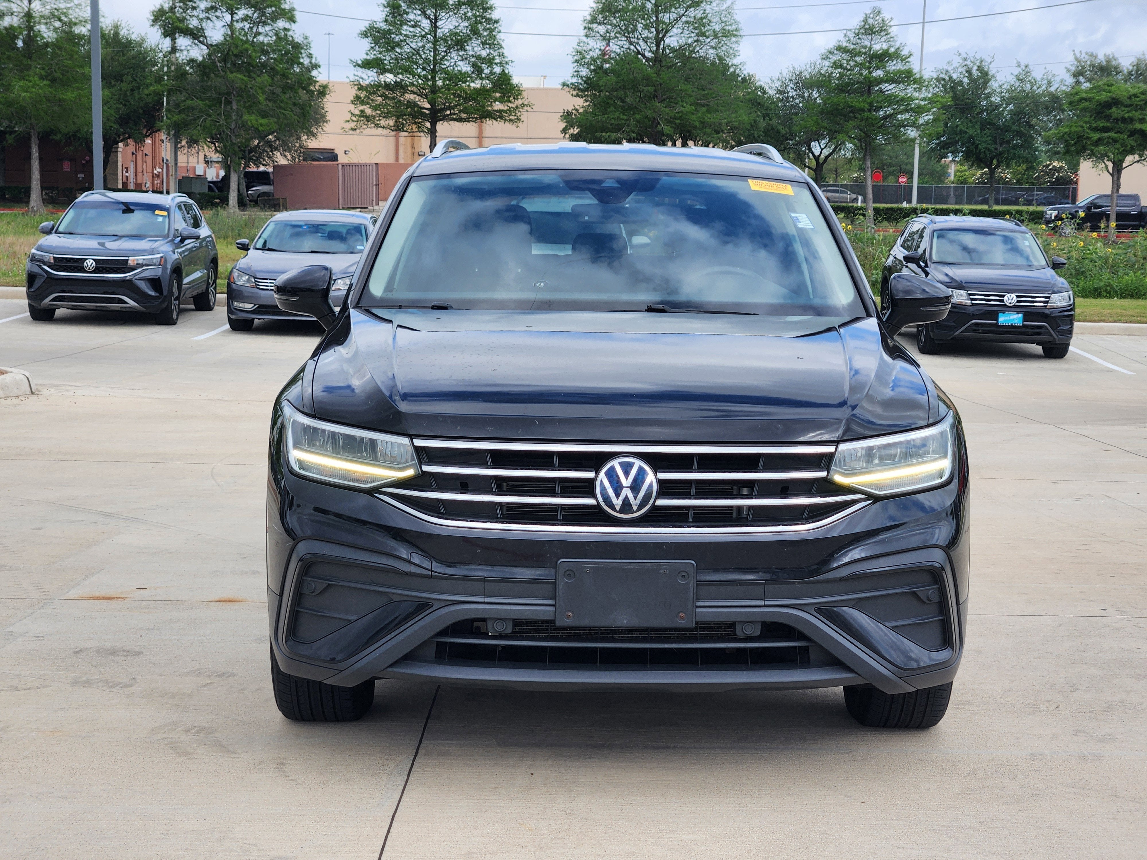 2023 Volkswagen Tiguan SE
