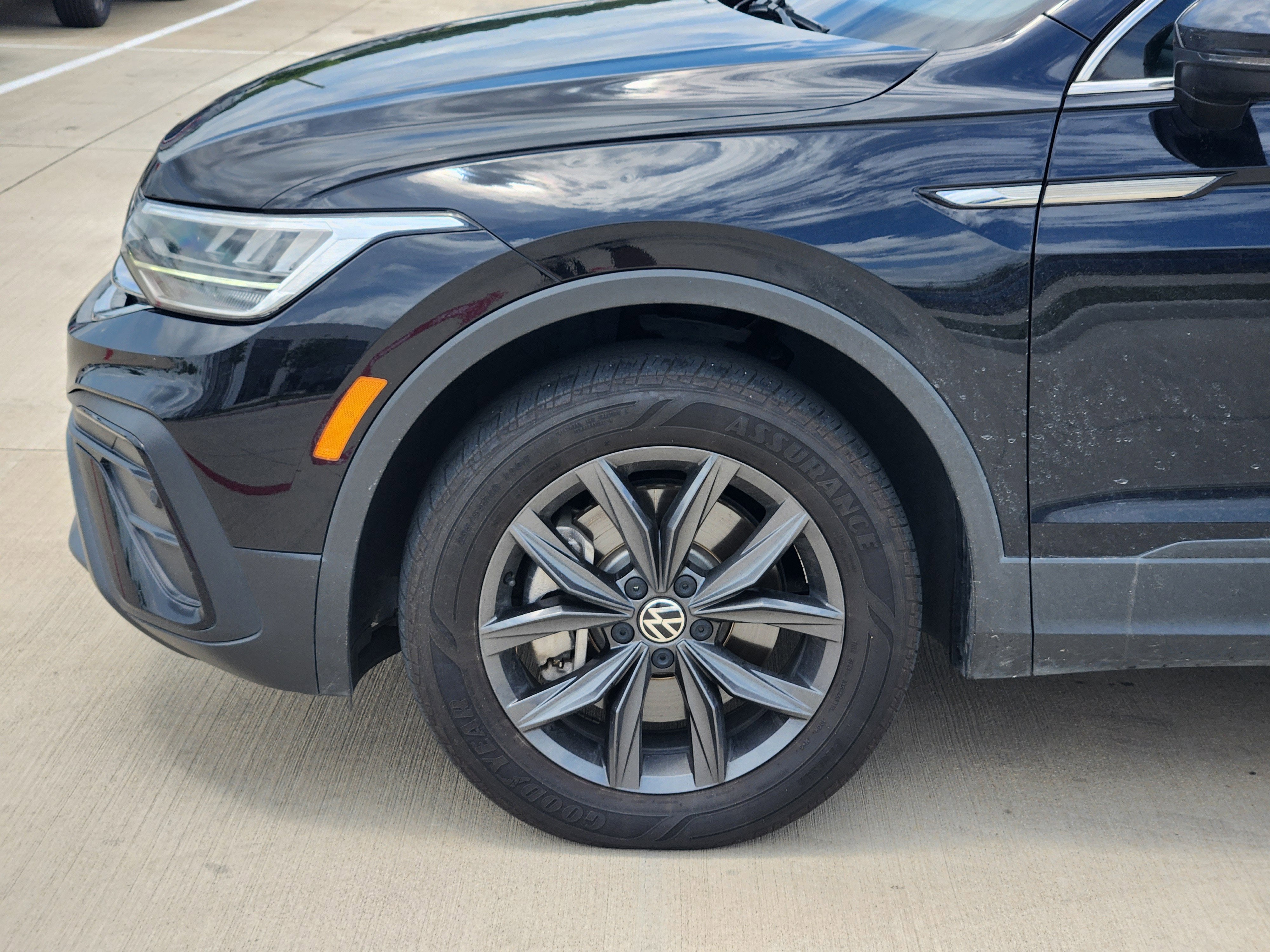 2023 Volkswagen Tiguan SE