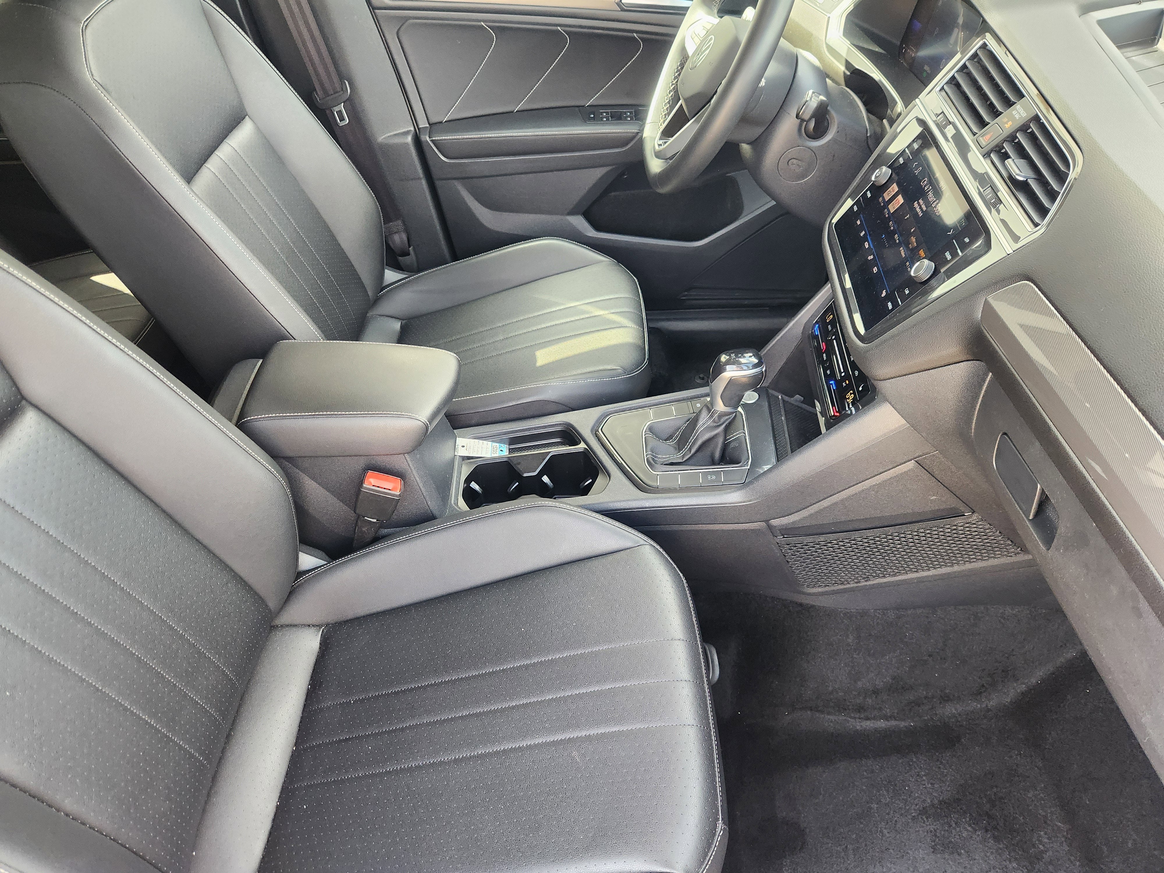 2023 Volkswagen Tiguan SE
