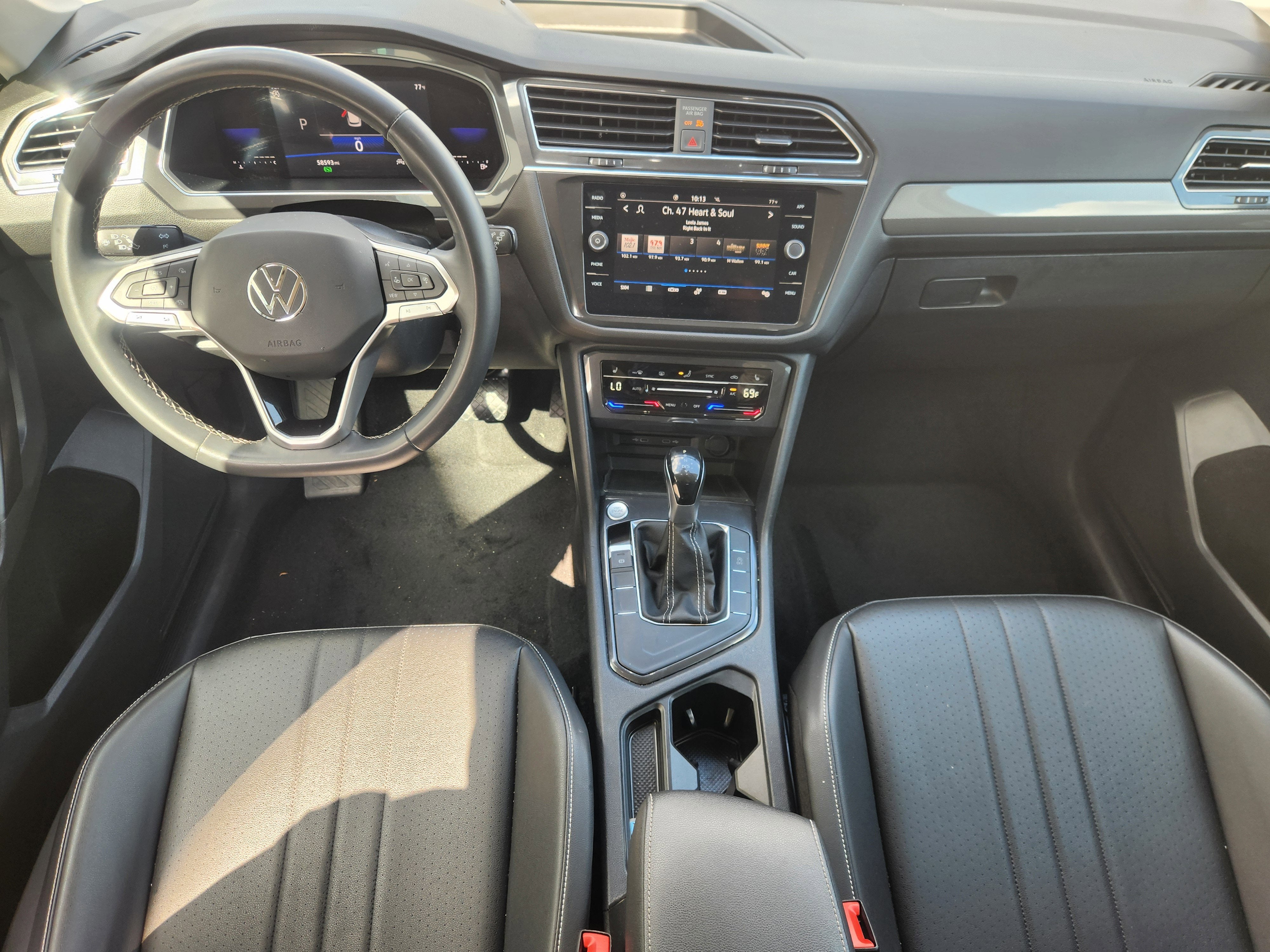 2023 Volkswagen Tiguan SE