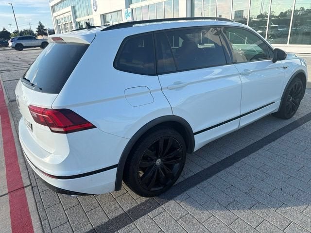 2021 Volkswagen Tiguan SE R-Line Black
