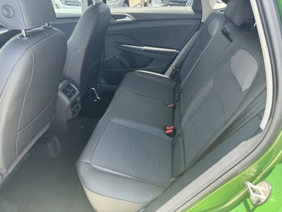 2025 Volkswagen Taos SE Black