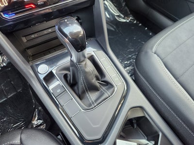 2026 Volkswagen Taos SE Black