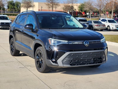 2026 Volkswagen Taos SE Black