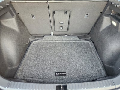 2026 Volkswagen Taos SE Black