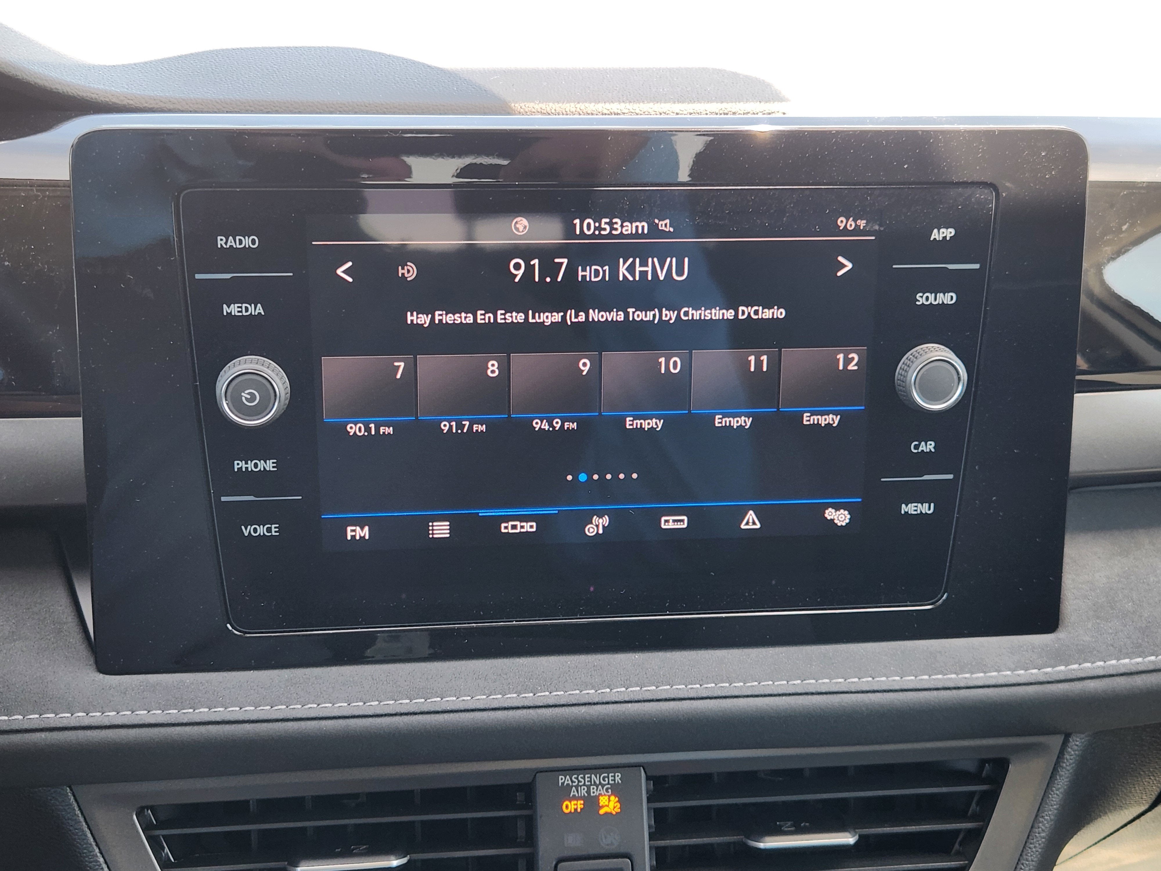2026 Volkswagen Taos SE Black