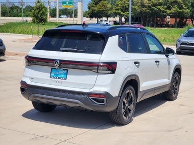 2026 Volkswagen Taos SE Black