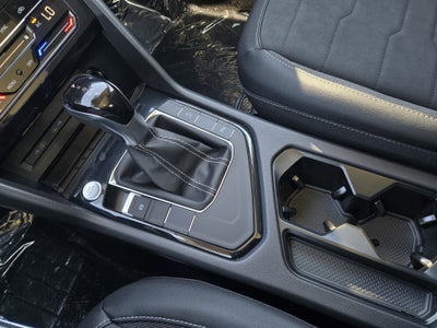 2026 Volkswagen Taos SE Black