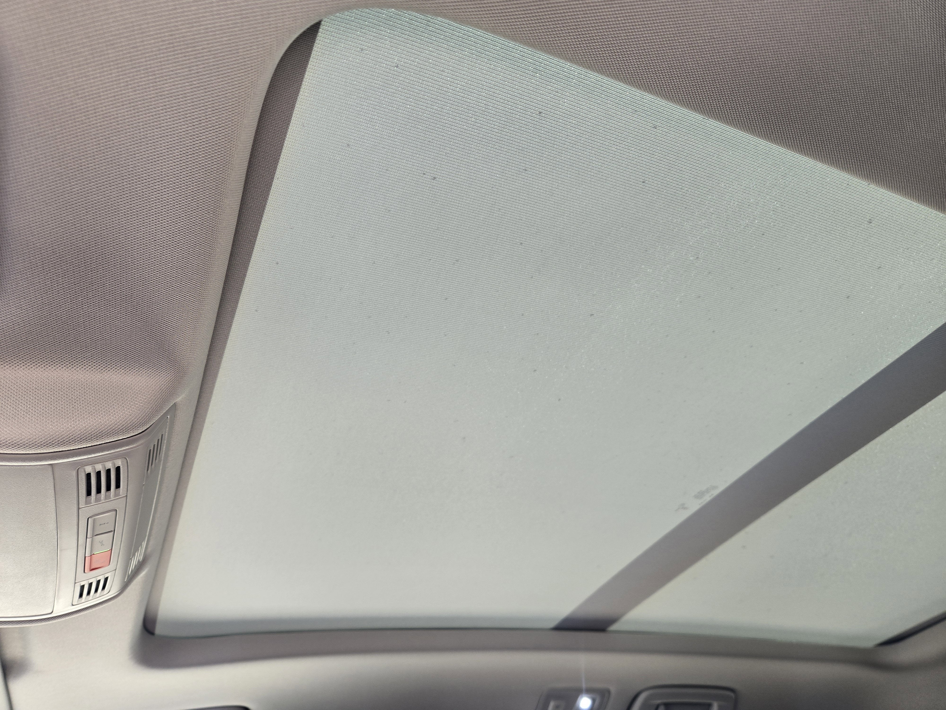 2026 Volkswagen Taos SE Black