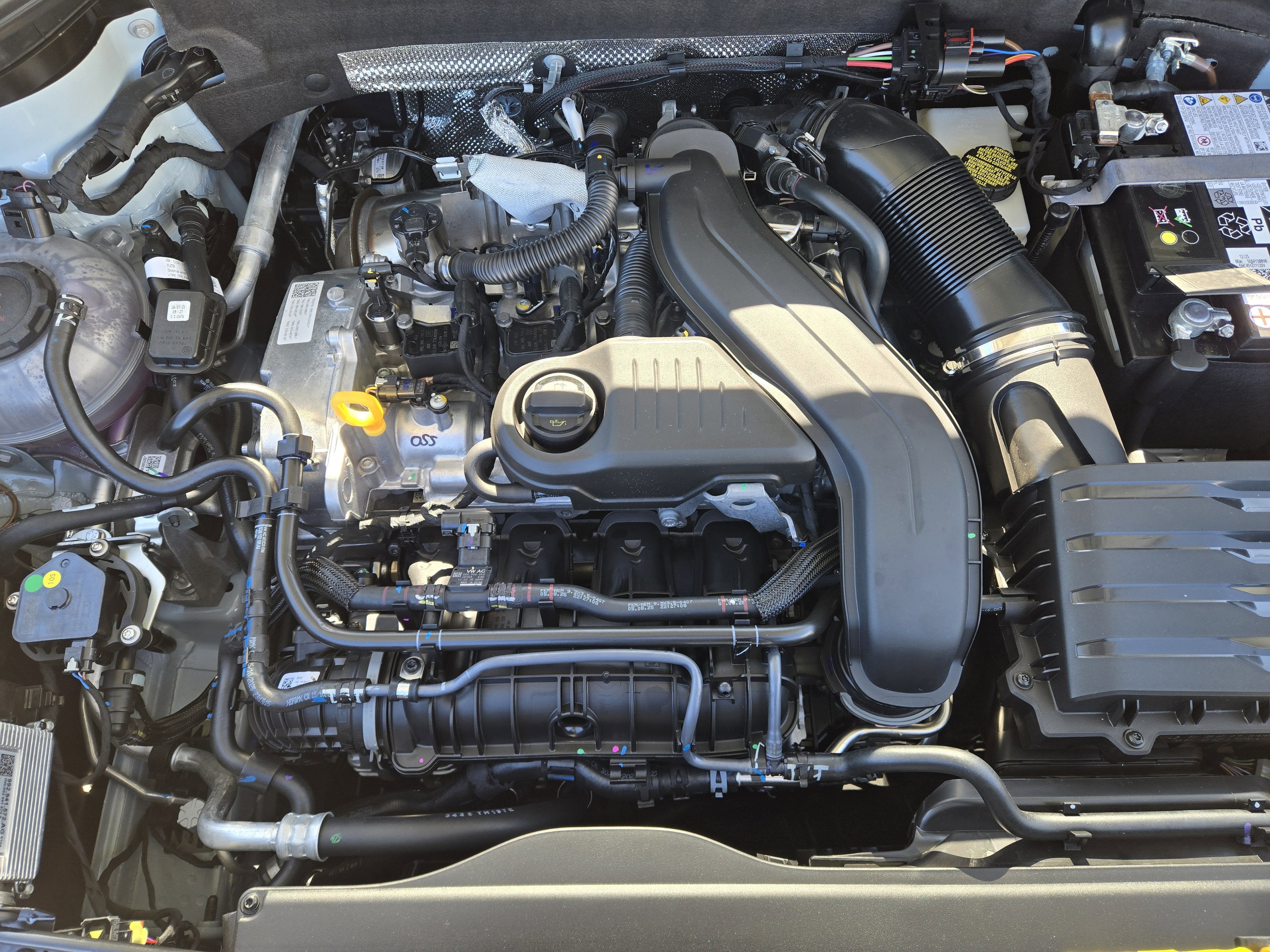 2026 Volkswagen Taos SE Black