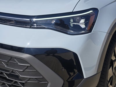 2026 Volkswagen Taos SE Black