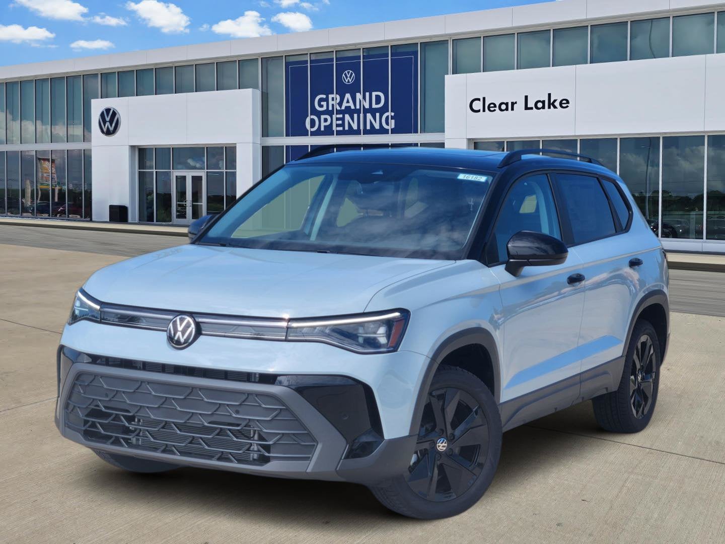 2027 Volkswagen Taos SE Black