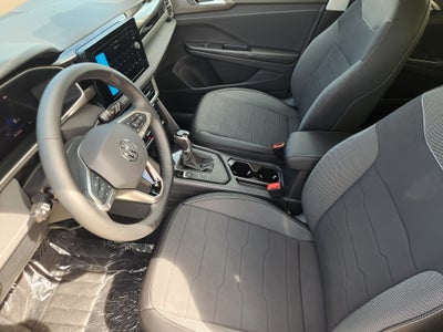 2027 Volkswagen Taos SE Black
