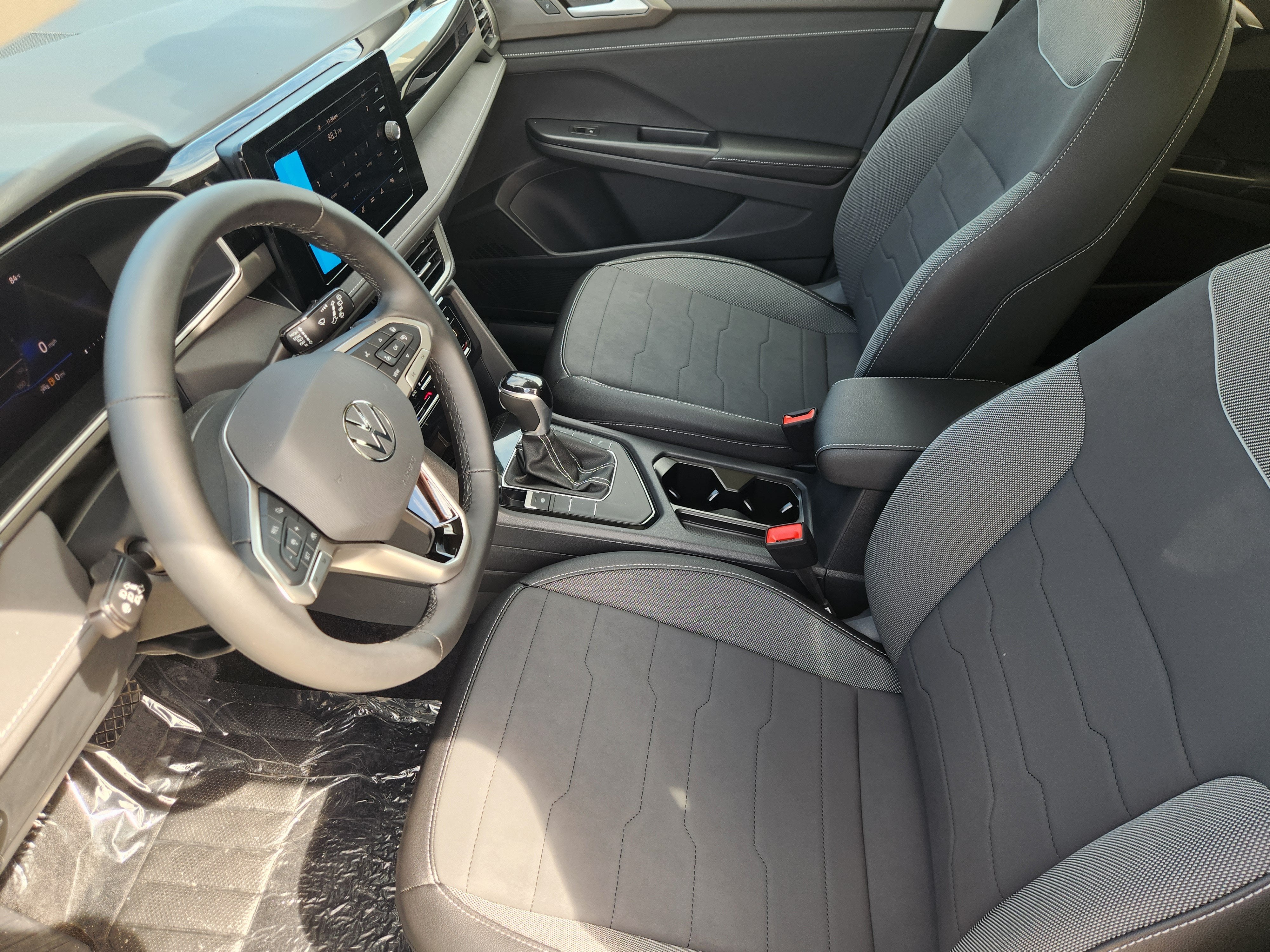 2027 Volkswagen Taos SE Black