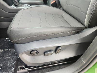 2027 Volkswagen Taos SE Black