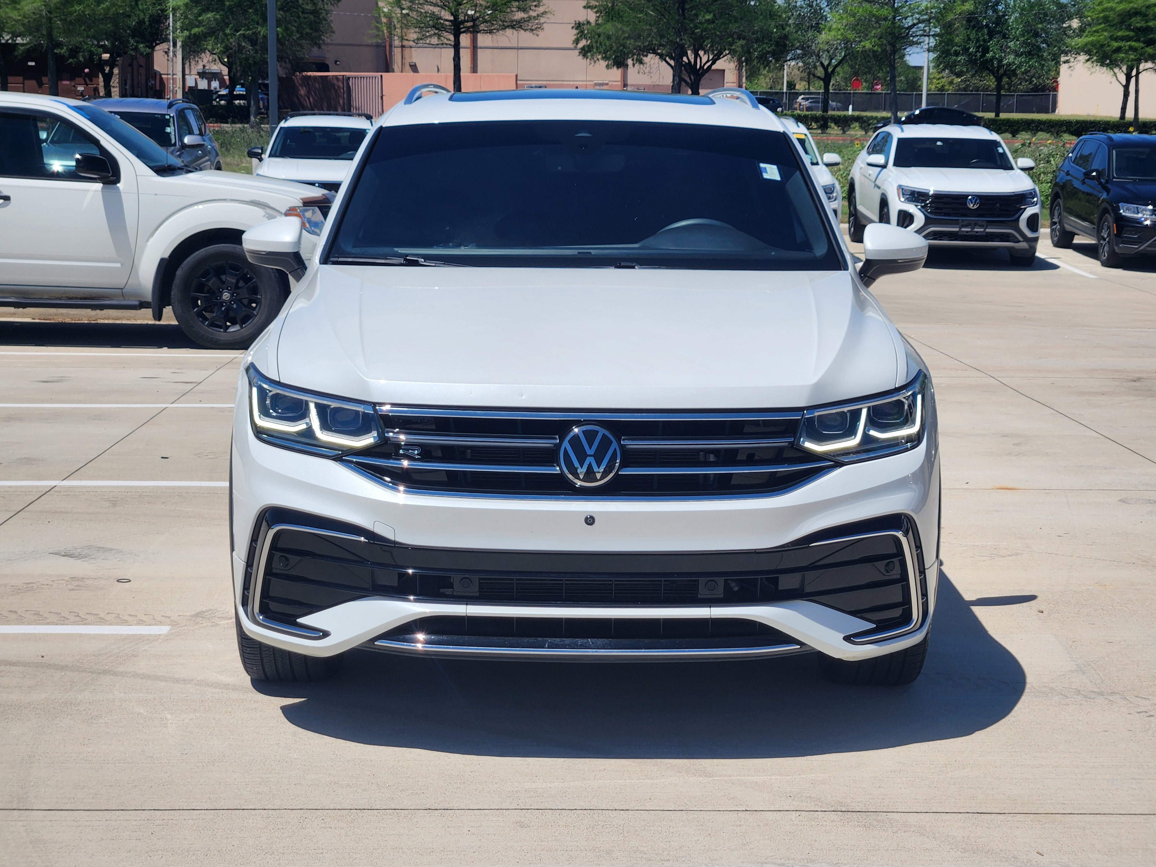 2024 Volkswagen Tiguan SEL R-Line