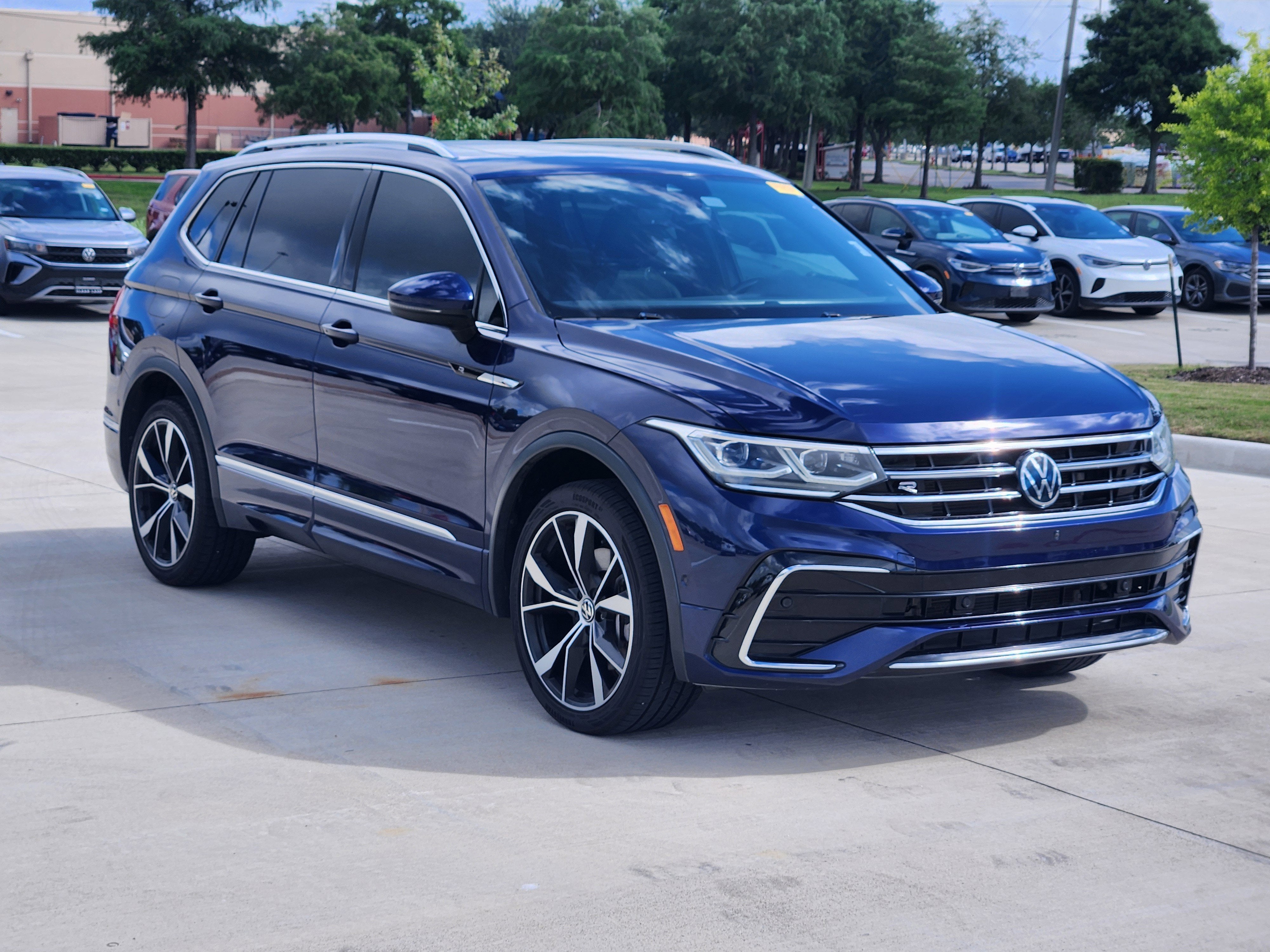 2022 Volkswagen Tiguan SEL R-Line