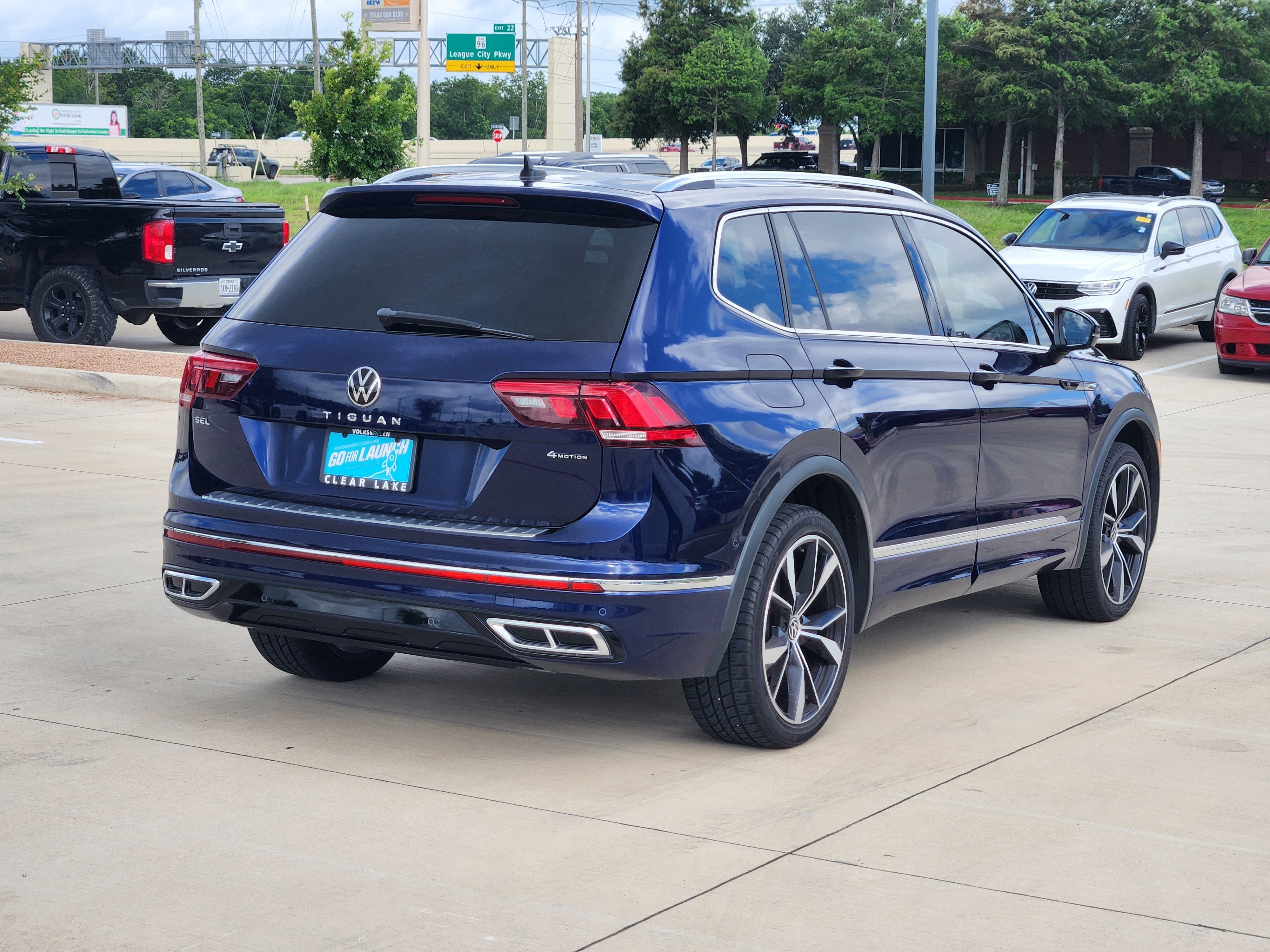 2022 Volkswagen Tiguan SEL R-Line
