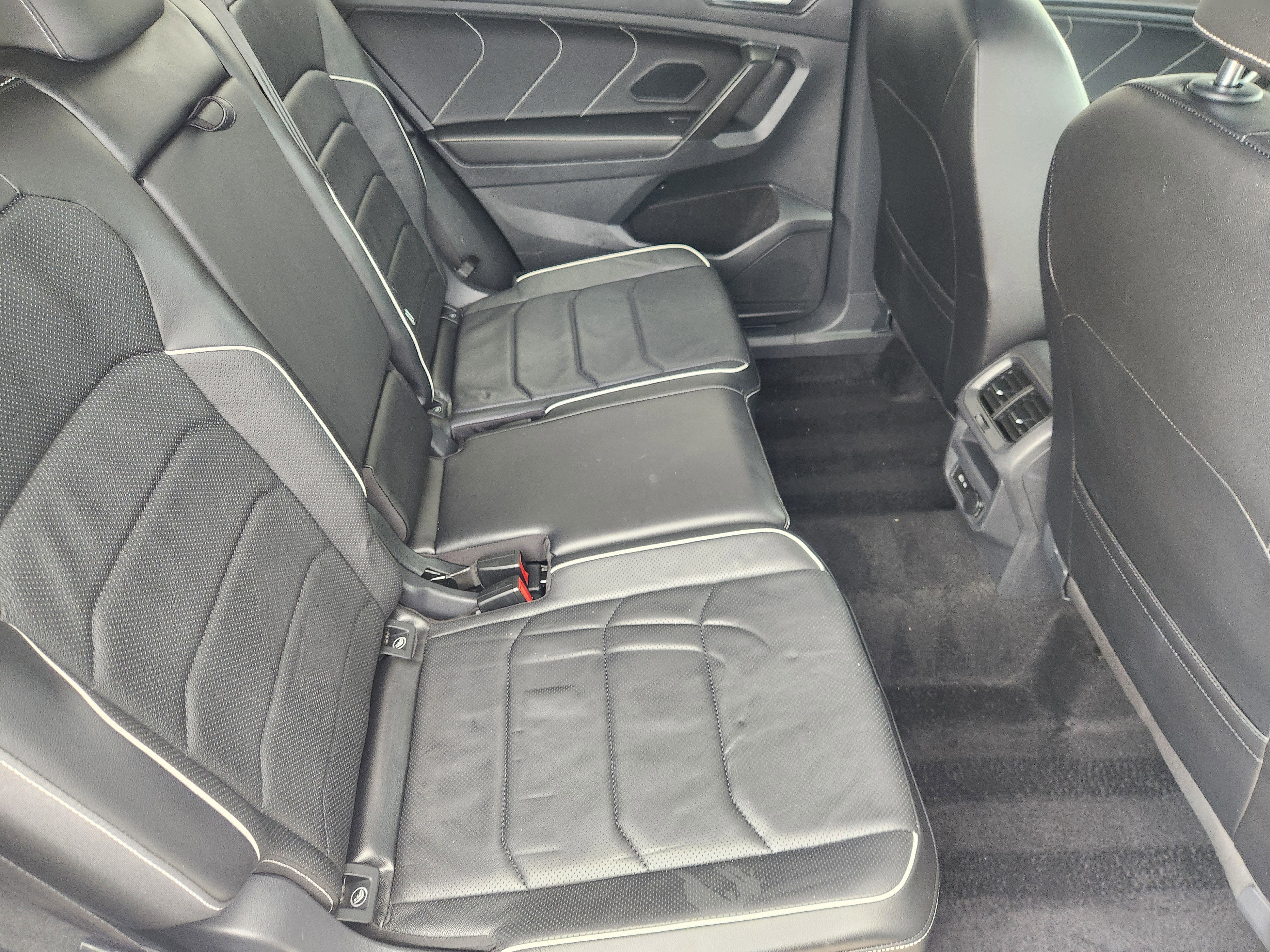2022 Volkswagen Tiguan SEL R-Line