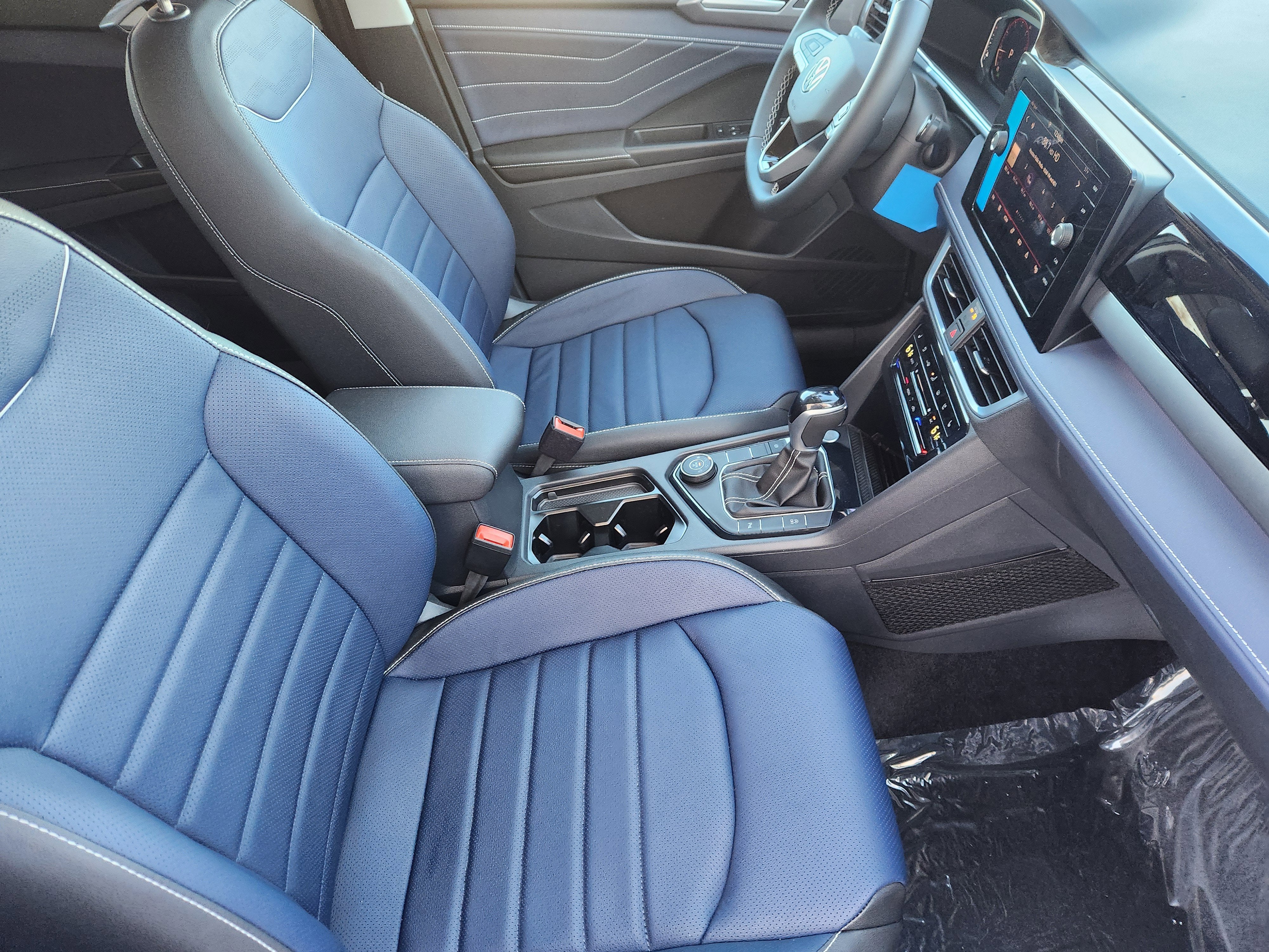 2026 Volkswagen Taos SEL