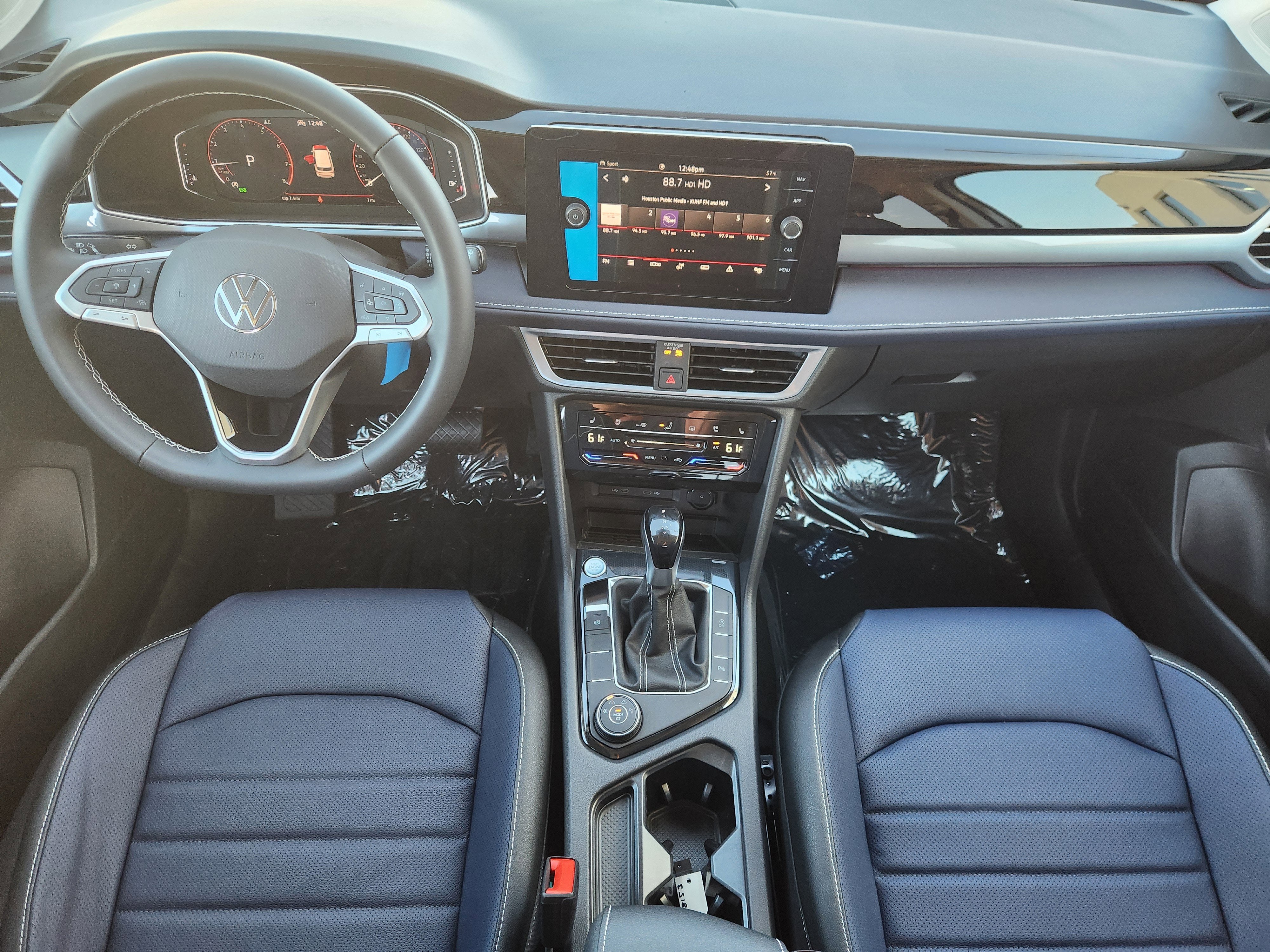 2026 Volkswagen Taos SEL