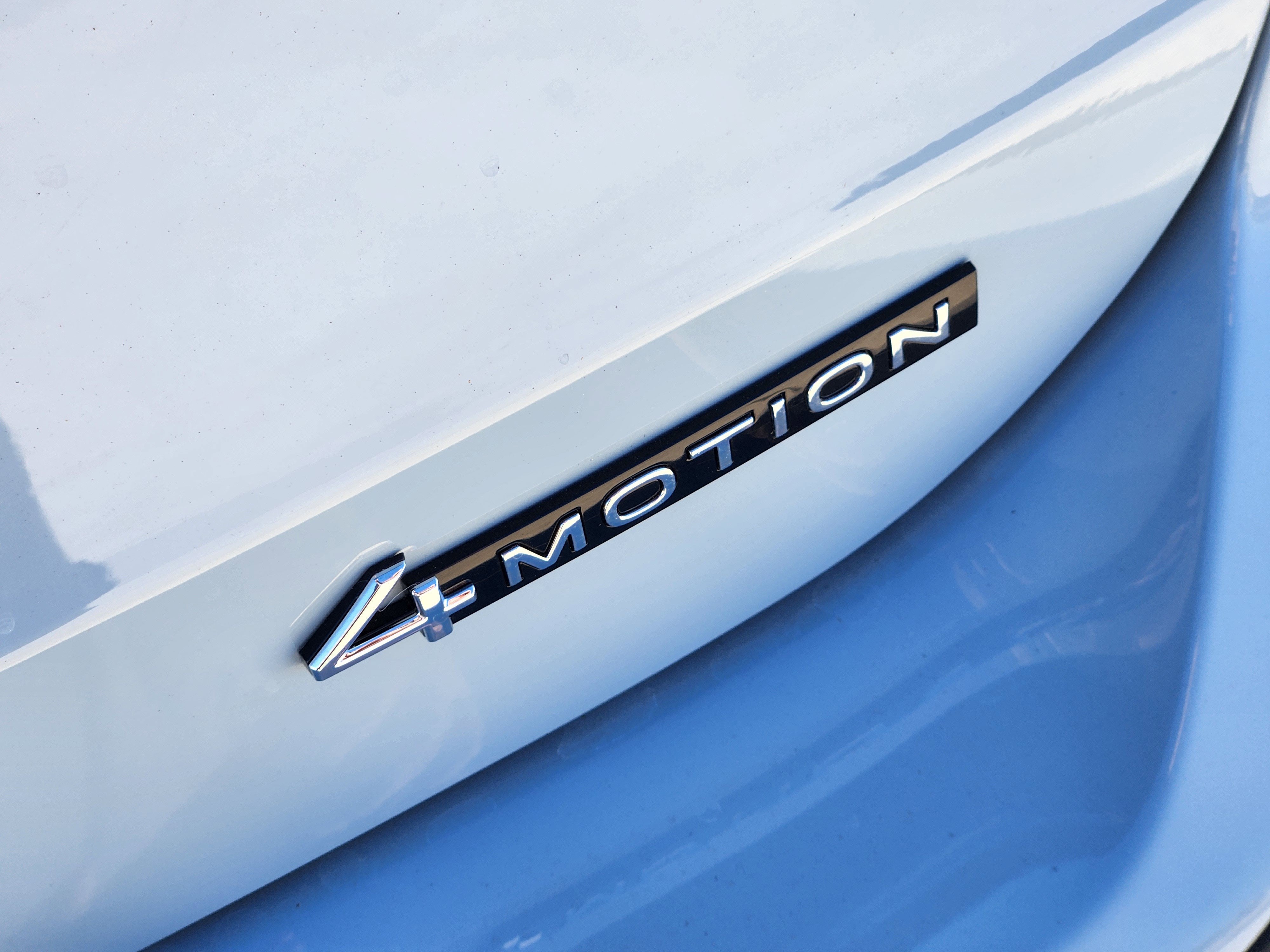 2026 Volkswagen Taos SEL