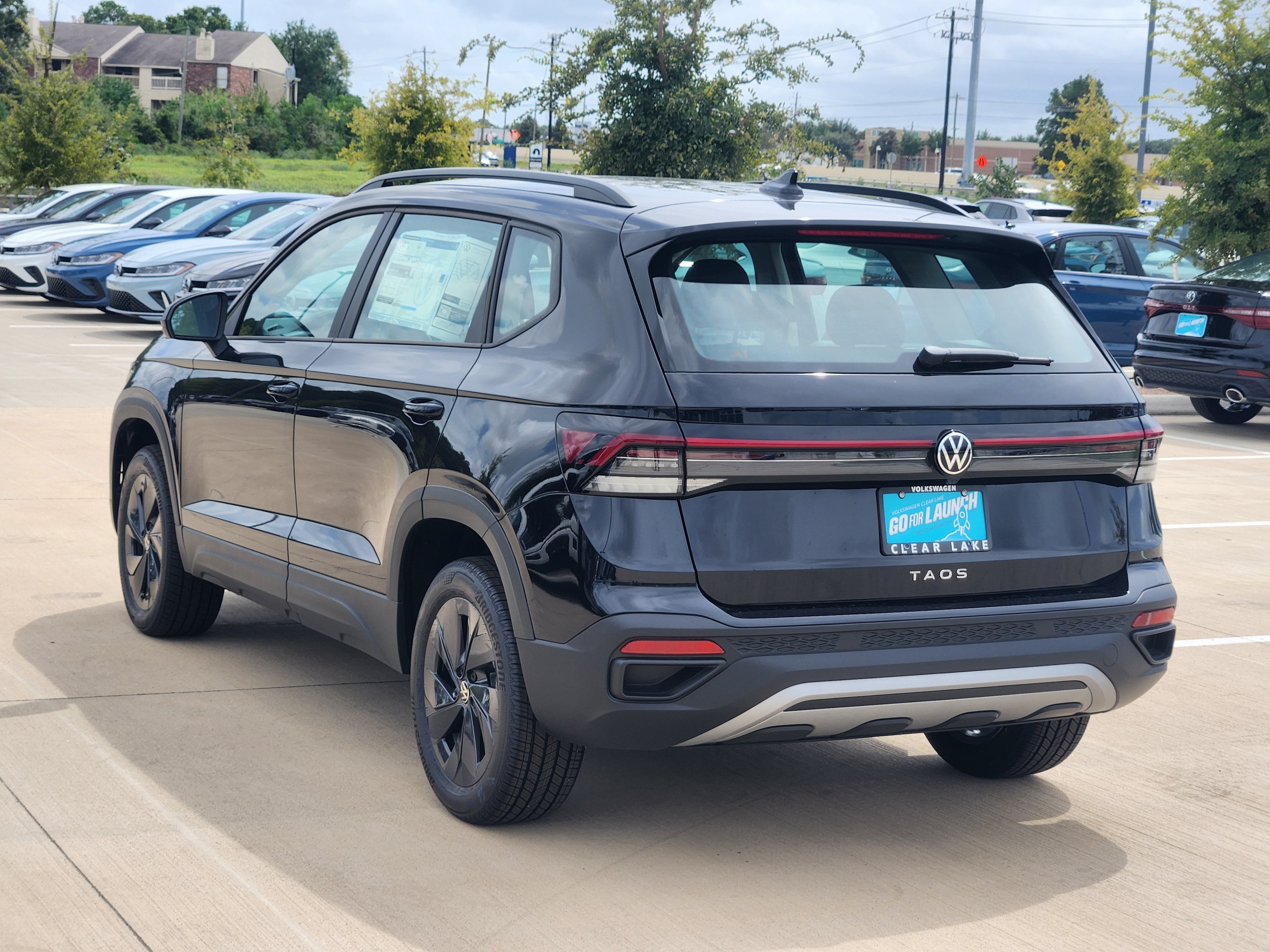 2027 Volkswagen Taos S