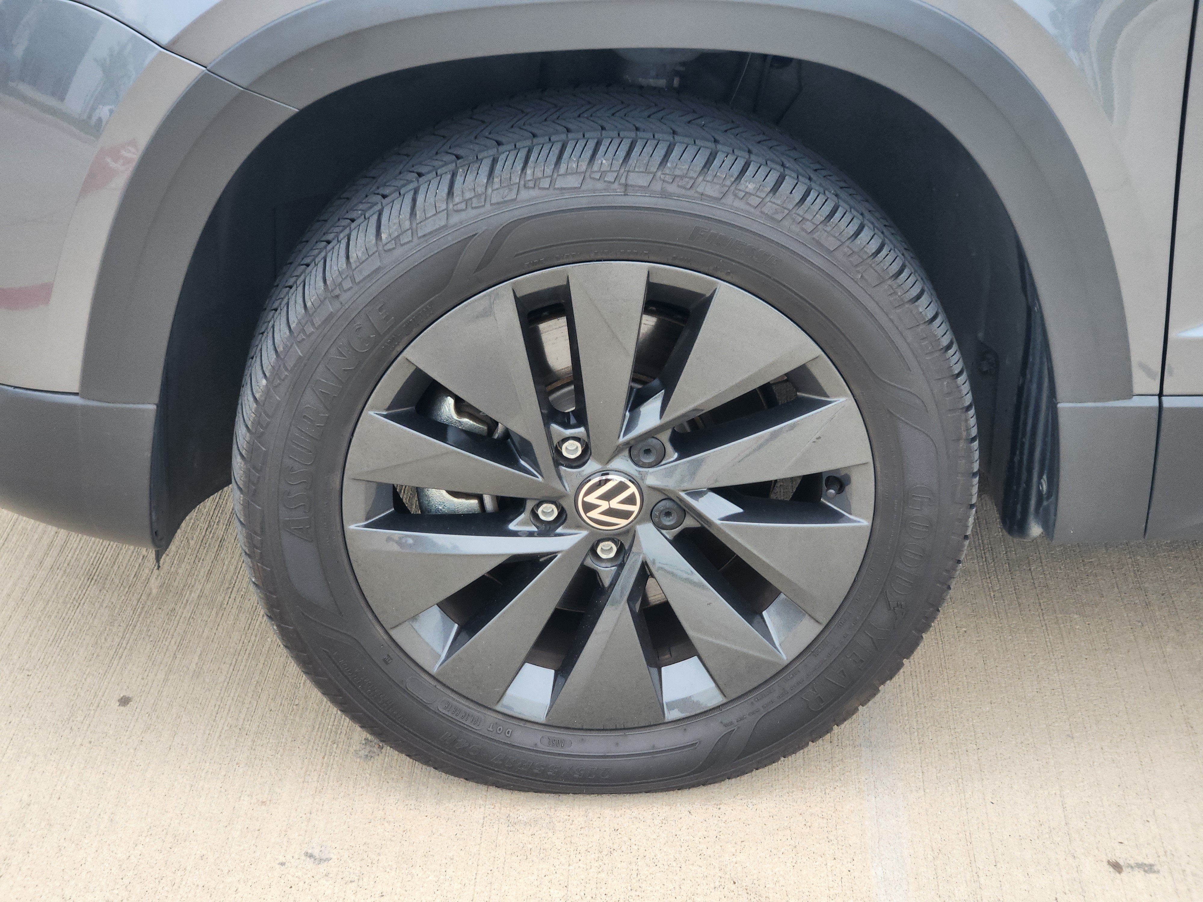 2024 Volkswagen Taos S