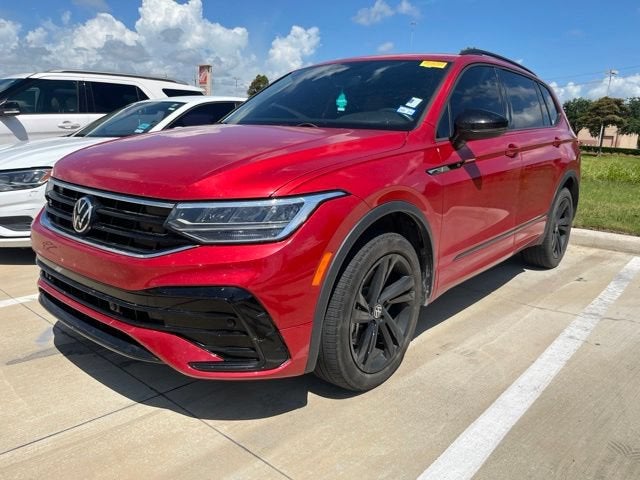 2024 Volkswagen Tiguan 2.0T SE R-Line Black 4Motion's photo