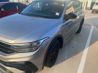 2022 Volkswagen Tiguan SE R-Line Black