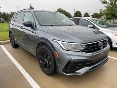 2023 Volkswagen Tiguan SE R-Line Black