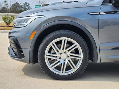 2023 Volkswagen Tiguan SE R-Line Black