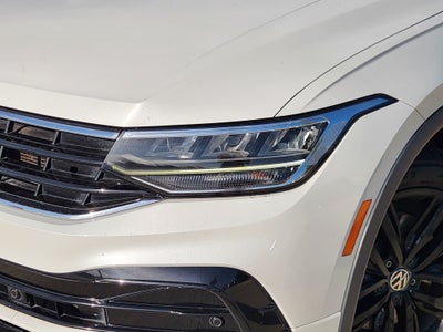 2022 Volkswagen Tiguan SE R-Line Black