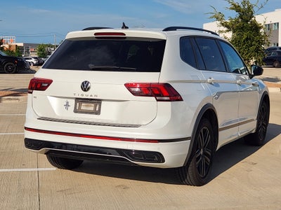 2022 Volkswagen Tiguan SE R-Line Black